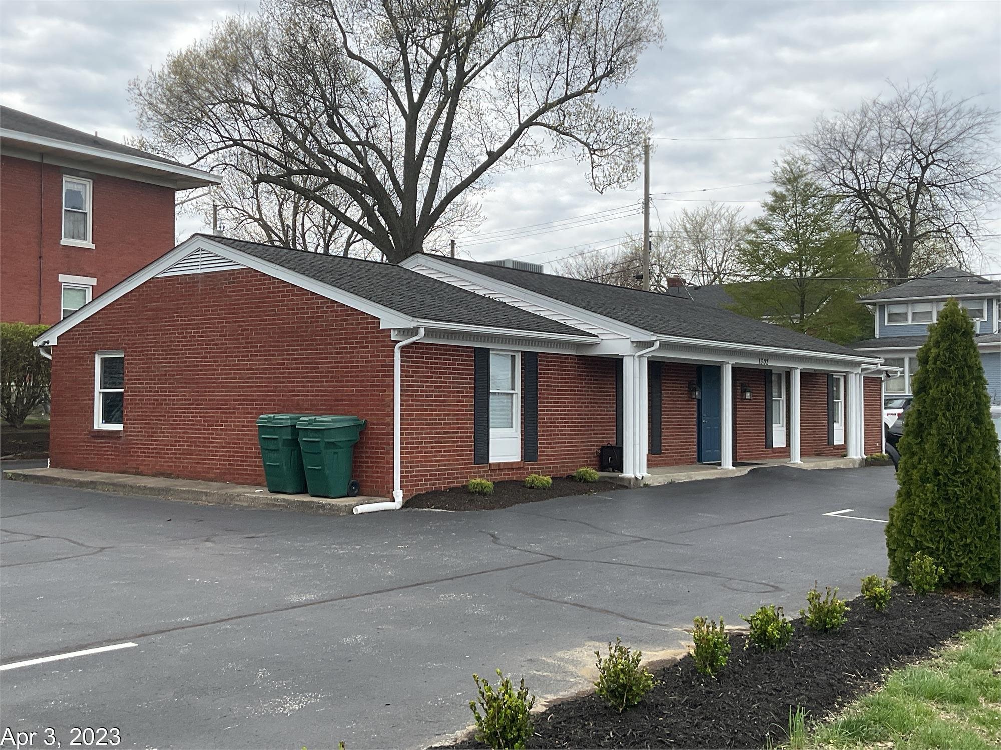 1302 Frederica St, Owensboro, Kentucky 42301, ,Office,For Sale,Frederica St,92827