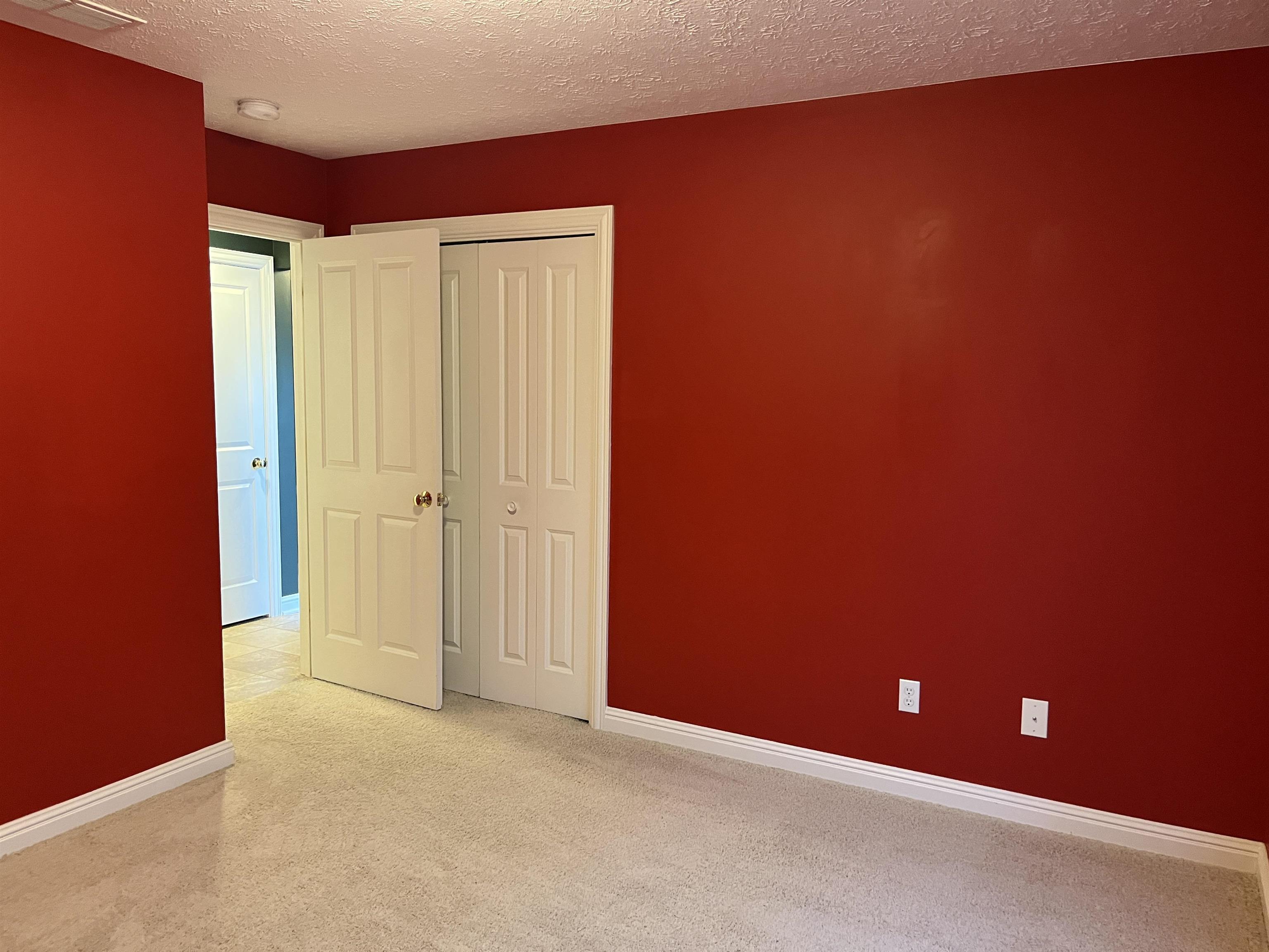 5345 Meadow Run Dr, Owensboro, Kentucky 42301, 3 Bedrooms Bedrooms, ,2 BathroomsBathrooms,Single Family Residence,For Sale,Meadow Run Dr,92829