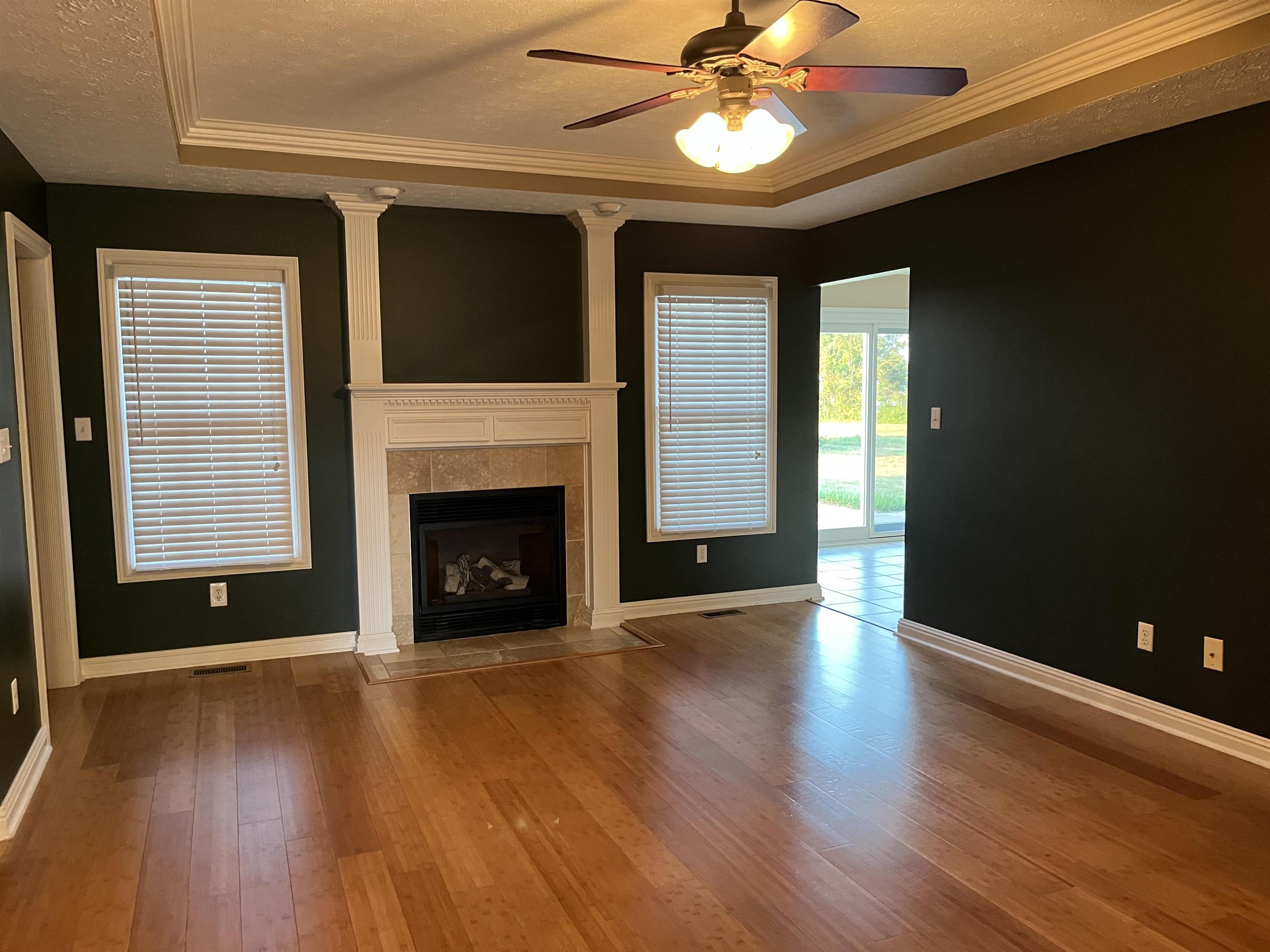 5345 Meadow Run Dr, Owensboro, Kentucky 42301, 3 Bedrooms Bedrooms, ,2 BathroomsBathrooms,Single Family Residence,For Sale,Meadow Run Dr,92829