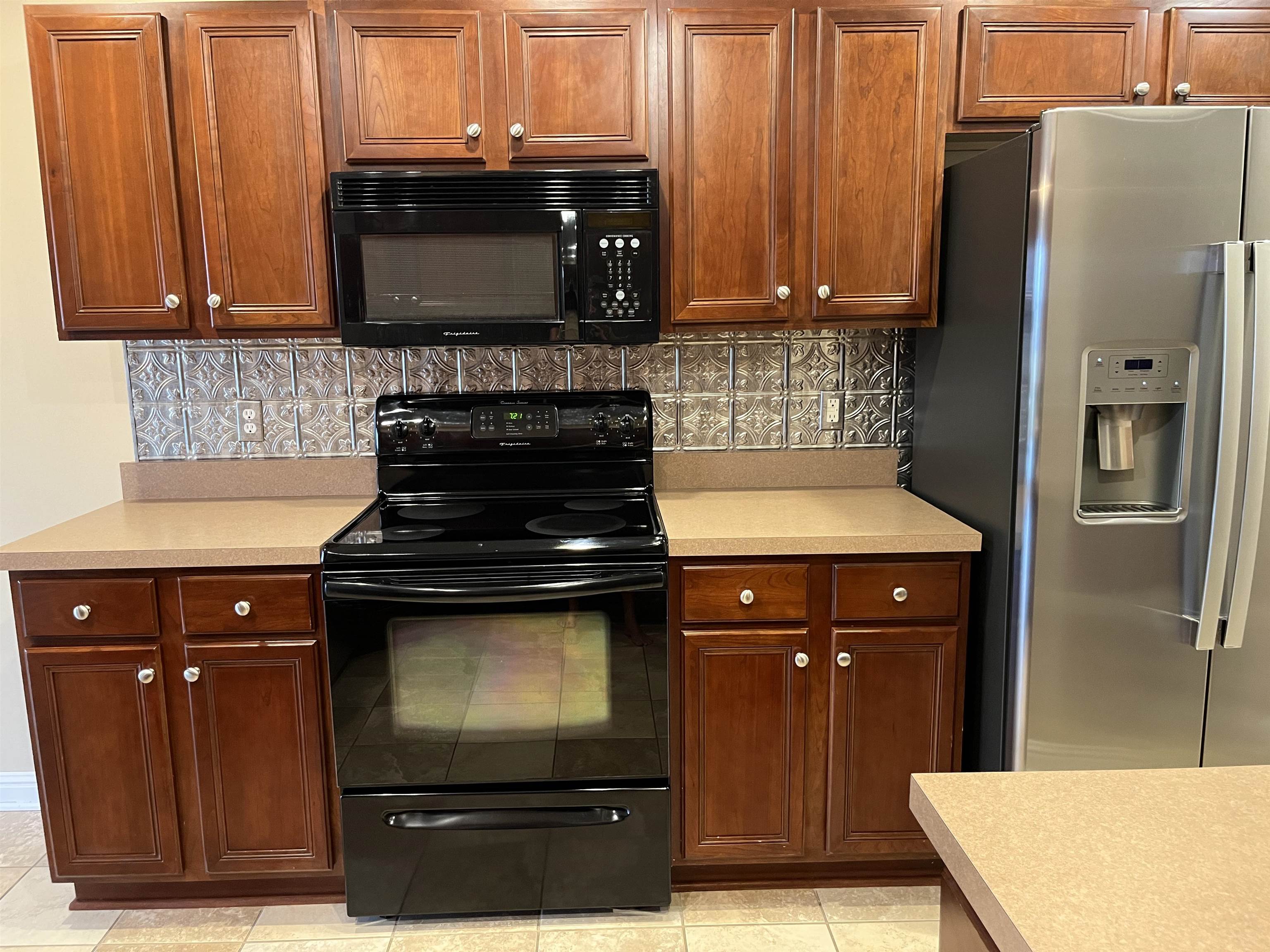 5345 Meadow Run Dr, Owensboro, Kentucky 42301, 3 Bedrooms Bedrooms, ,2 BathroomsBathrooms,Single Family Residence,For Sale,Meadow Run Dr,92829