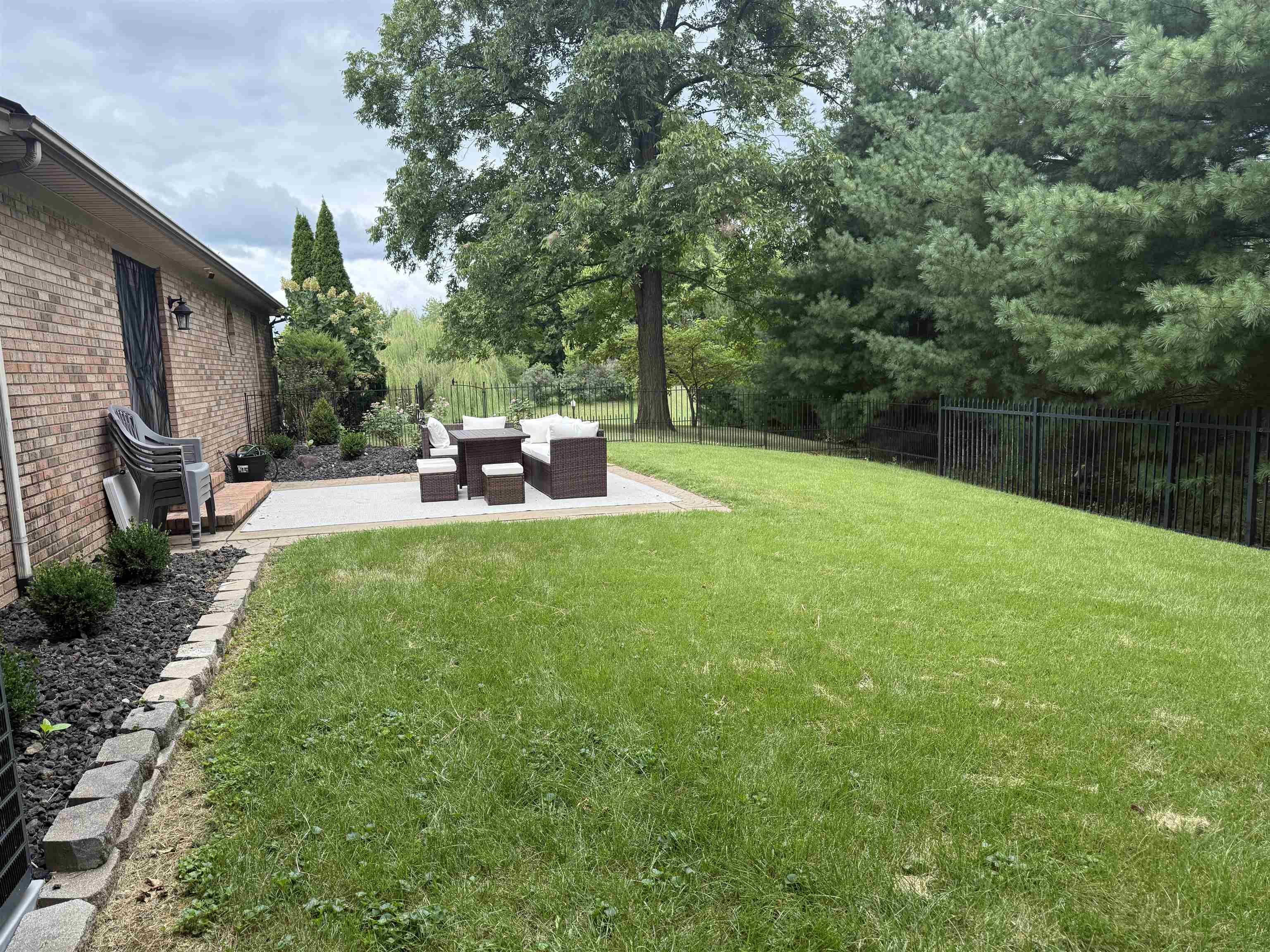 99 Booth Field, Owensboro, Kentucky 42301, 3 Bedrooms Bedrooms, ,2 BathroomsBathrooms,Single Family Residence,For Sale,Booth Field,92830