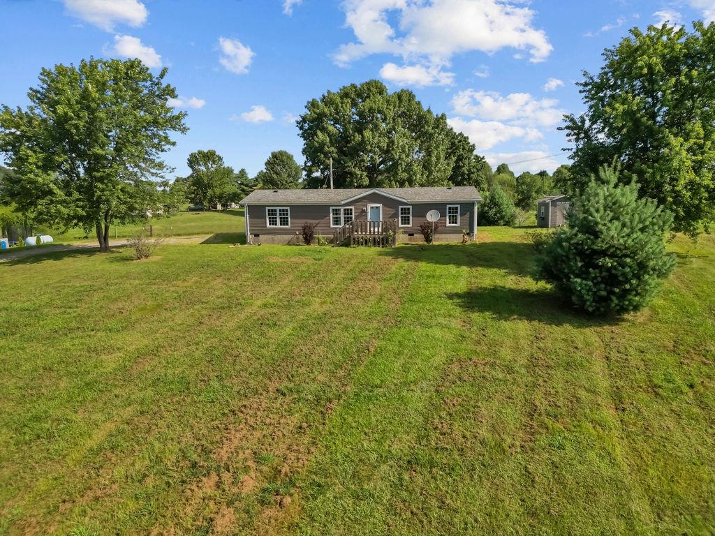 9967 McCamish Rd, Whitesville, Kentucky 42378, 4 Bedrooms Bedrooms, ,2 BathroomsBathrooms,Single Family Residence,For Sale,McCamish Rd,92831