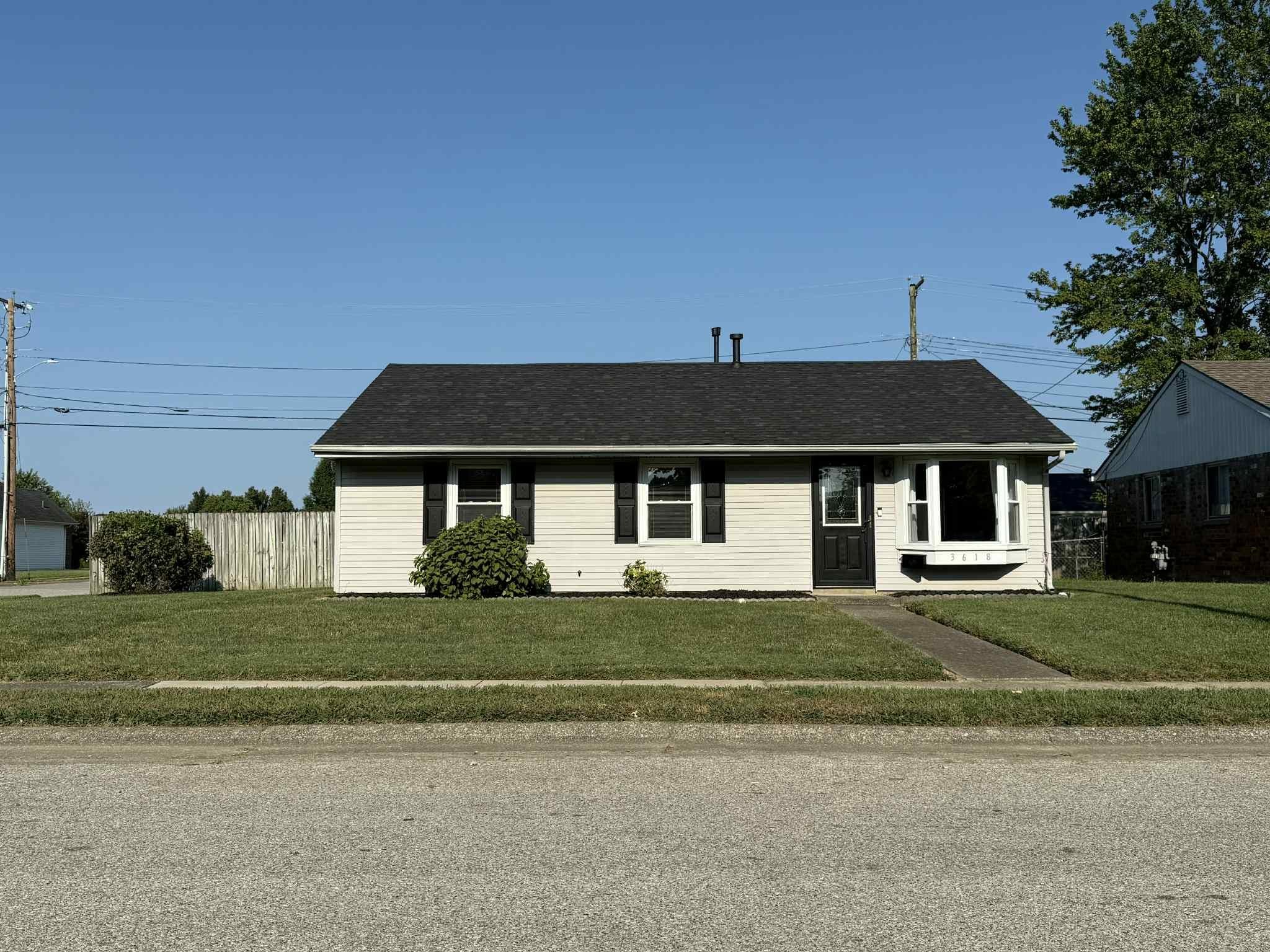 3618 Arlington Drive, Owensboro, Kentucky 42301-7604, 4 Bedrooms Bedrooms, ,1 BathroomBathrooms,Single Family Residence,For Sale,Arlington Drive,92832