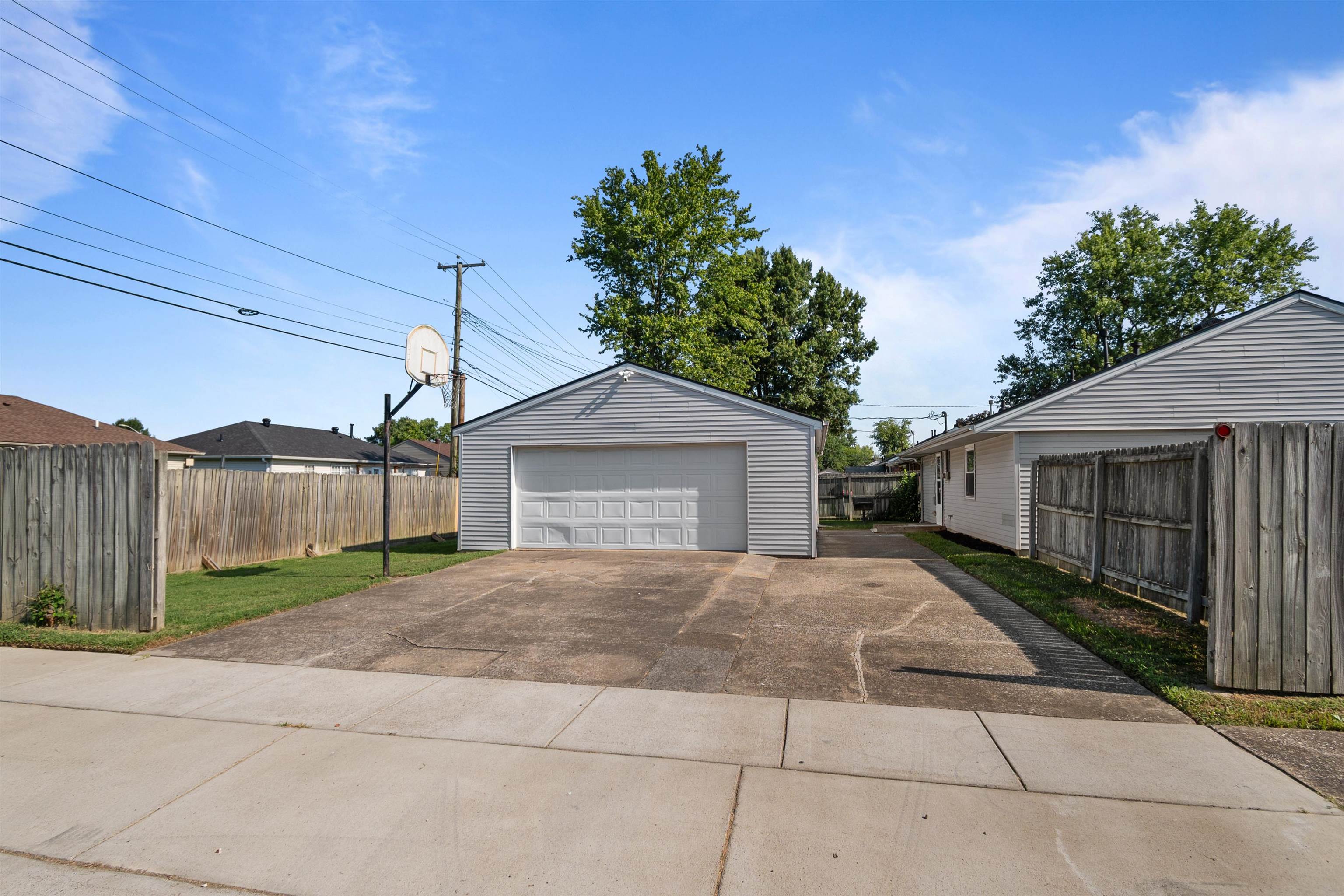 3618 Arlington Drive, Owensboro, Kentucky 42301-7604, 4 Bedrooms Bedrooms, ,1 BathroomBathrooms,Single Family Residence,For Sale,Arlington Drive,92832