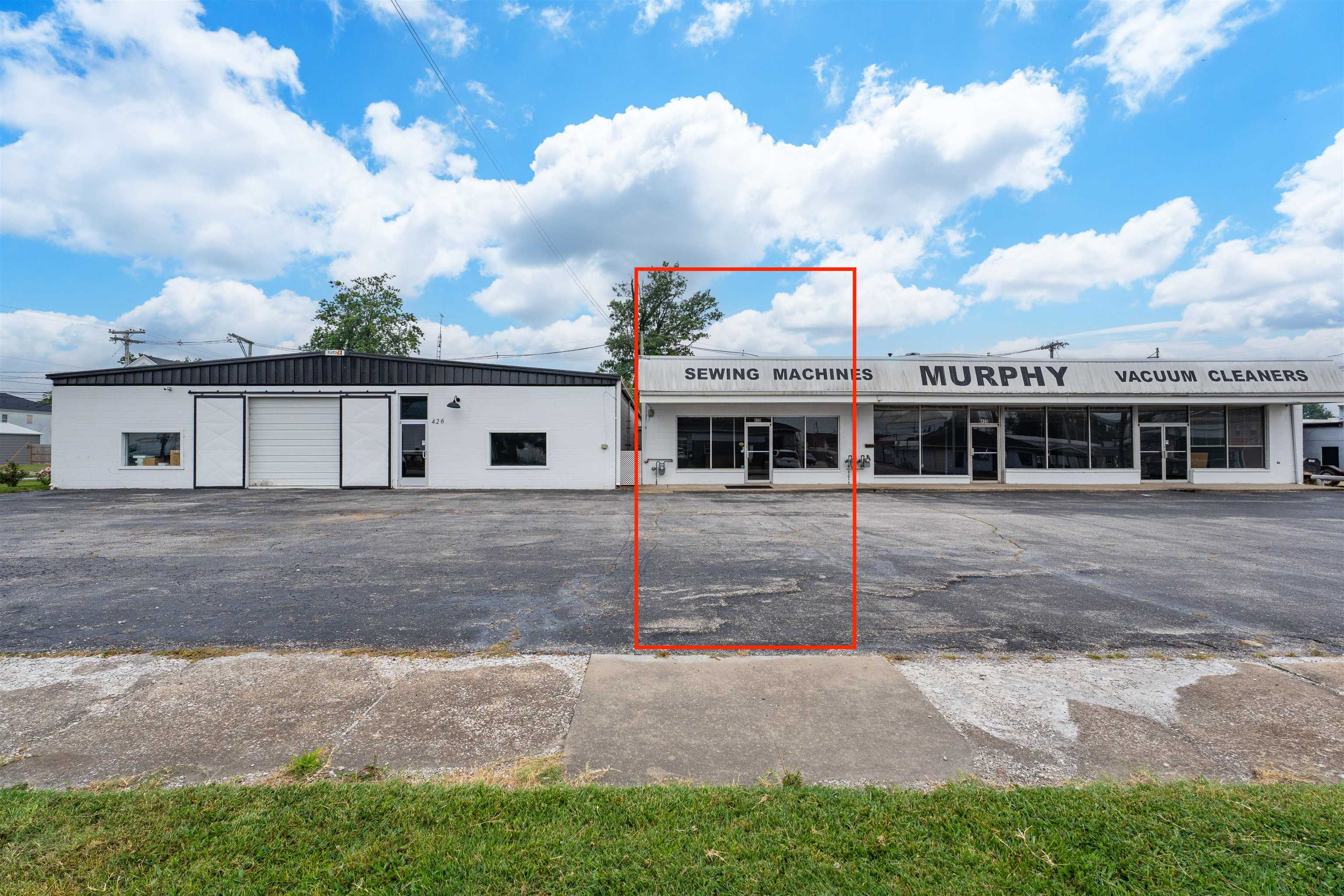 422 Triplett St, Owensboro, Kentucky 42303, ,Mixed Use,For Sale,Triplett St,92836