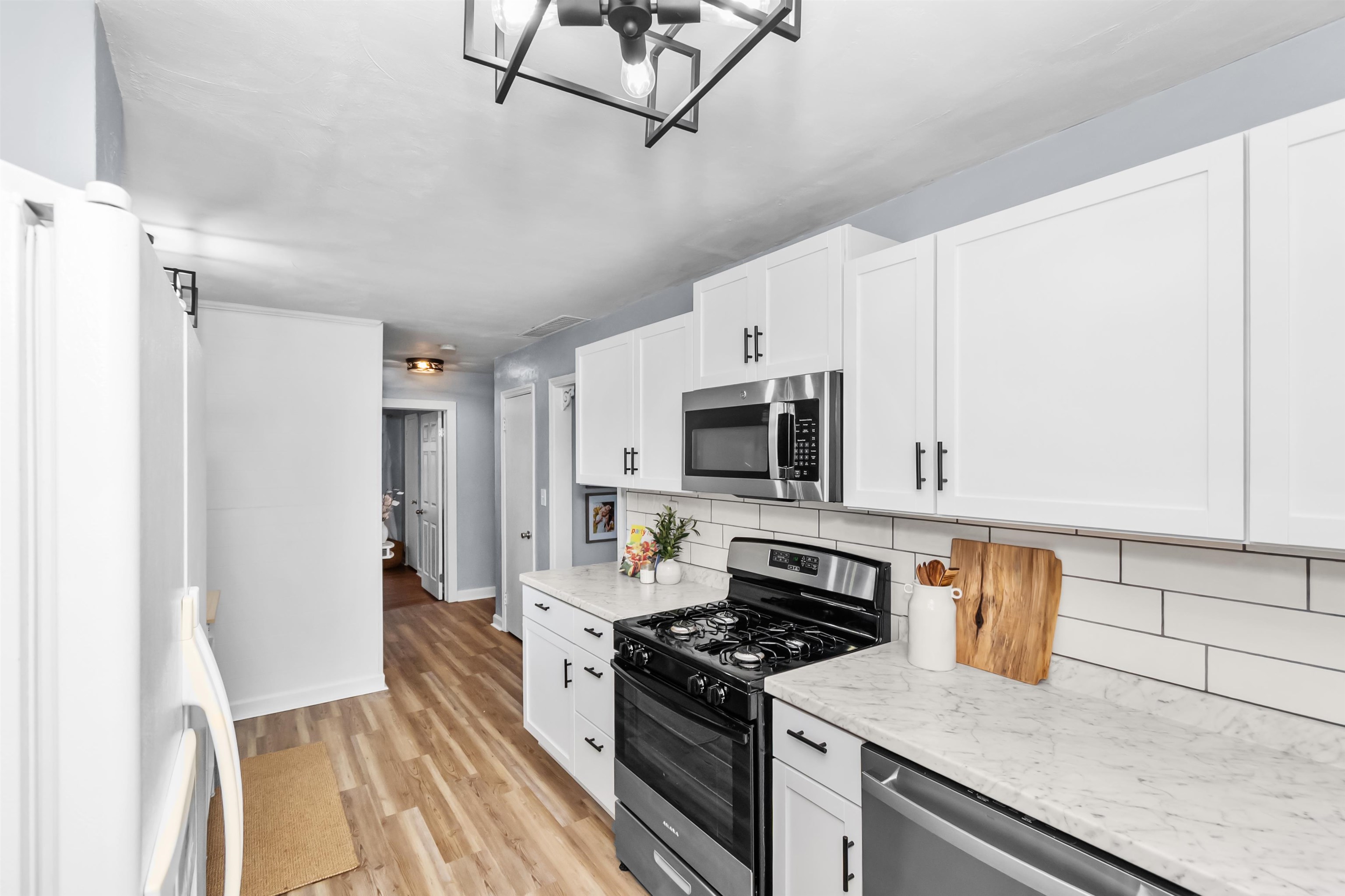 1731 Cherokee Drive, Owensboro, Kentucky 42301, 3 Bedrooms Bedrooms, ,1 BathroomBathrooms,Single Family Residence,For Sale,Cherokee Drive,92840