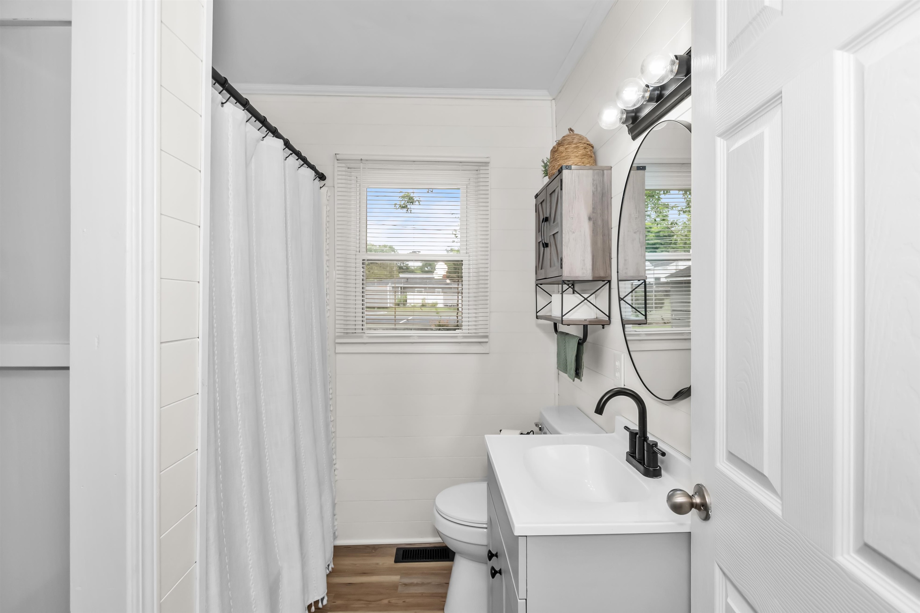 1731 Cherokee Drive, Owensboro, Kentucky 42301, 3 Bedrooms Bedrooms, ,1 BathroomBathrooms,Single Family Residence,For Sale,Cherokee Drive,92840