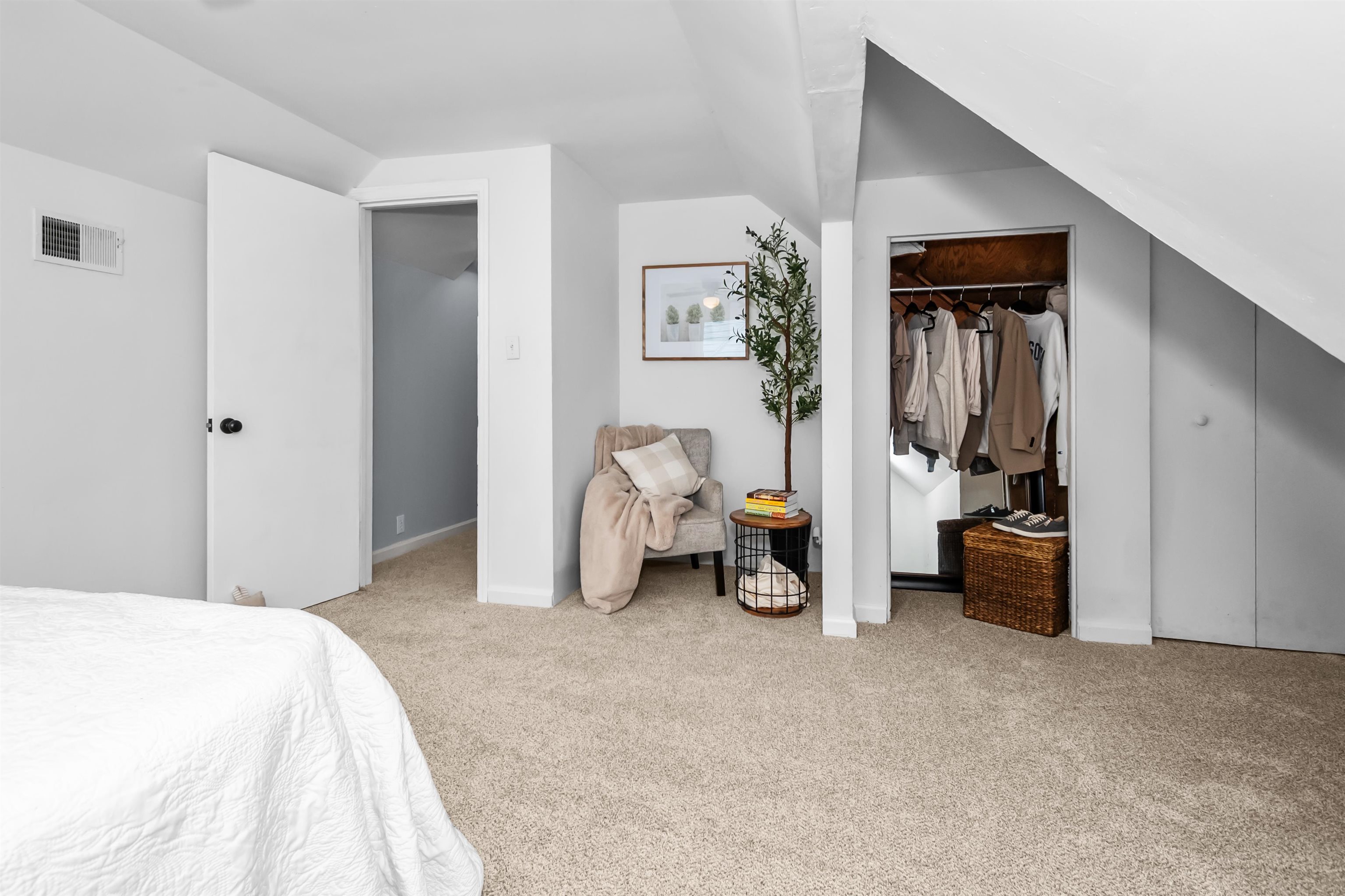 1731 Cherokee Drive, Owensboro, Kentucky 42301, 3 Bedrooms Bedrooms, ,1 BathroomBathrooms,Single Family Residence,For Sale,Cherokee Drive,92840