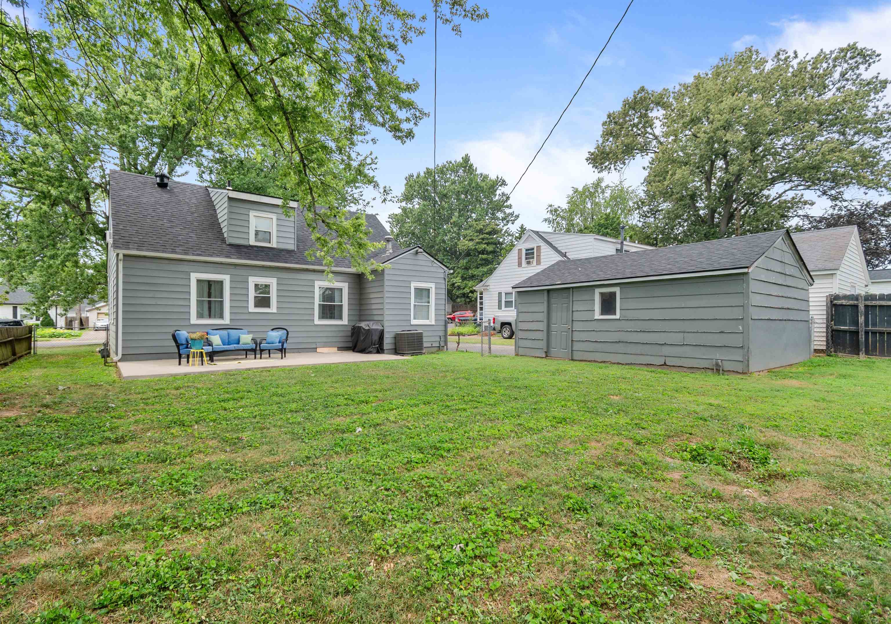 1731 Cherokee Drive, Owensboro, Kentucky 42301, 3 Bedrooms Bedrooms, ,1 BathroomBathrooms,Single Family Residence,For Sale,Cherokee Drive,92840