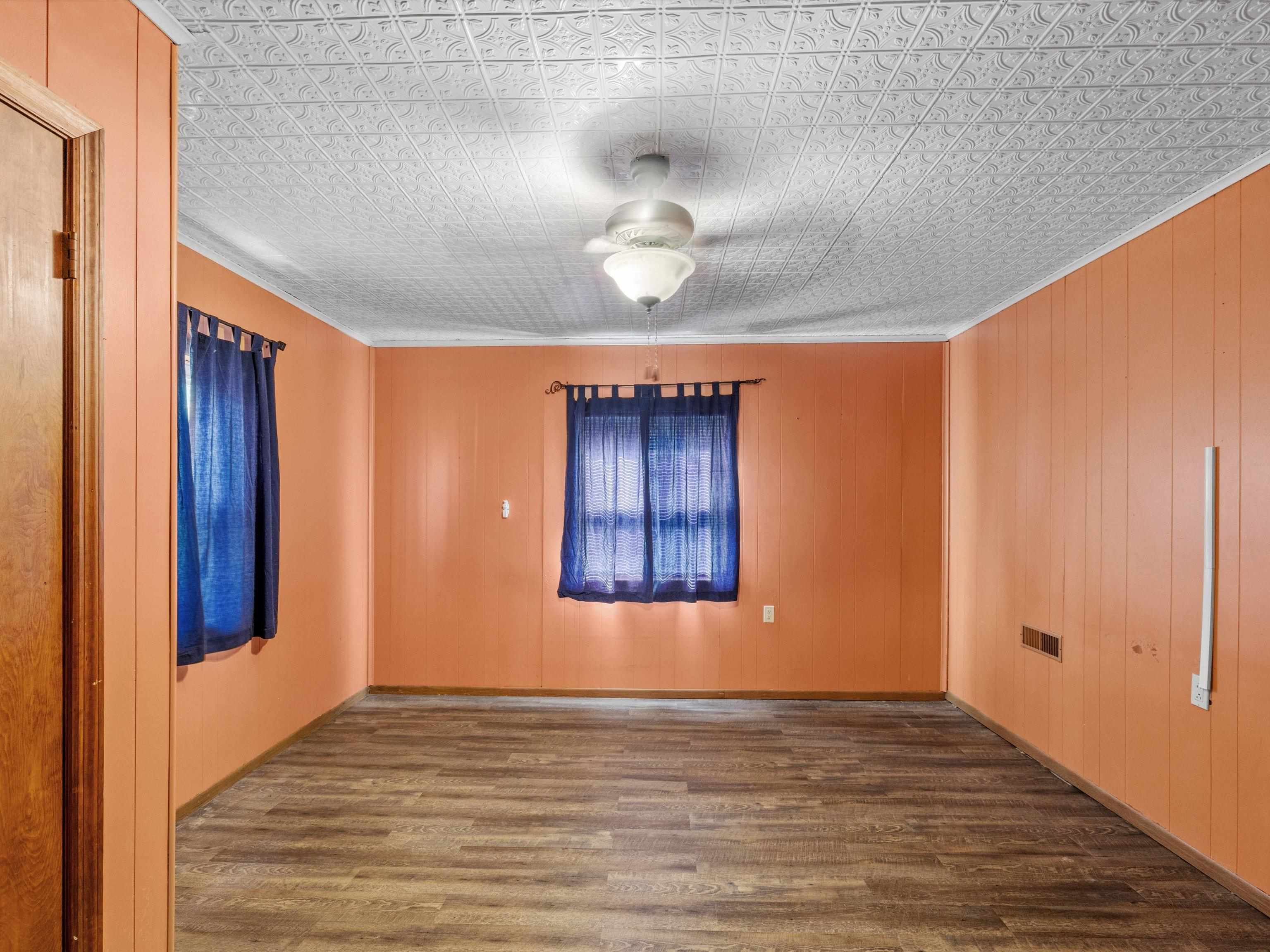 150 Powers St, Hawesville, Kentucky 42348, 3 Bedrooms Bedrooms, ,2 BathroomsBathrooms,Single Family Residence,For Sale,Powers St,92845