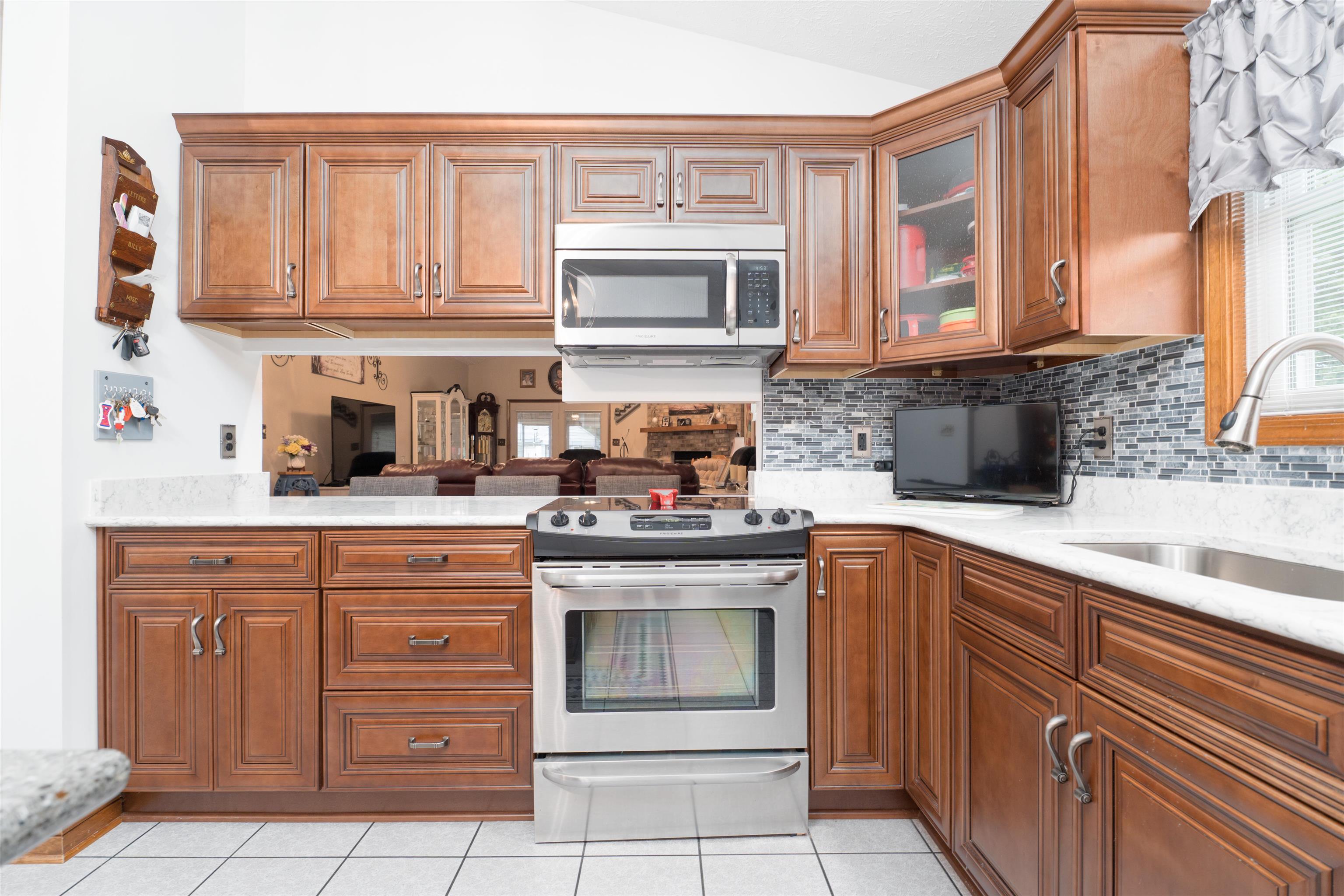3724 Strike the Gold Ct, Owensboro, Kentucky 42303, 3 Bedrooms Bedrooms, ,2 BathroomsBathrooms,Single Family Residence,For Sale,Strike the Gold Ct,92847
