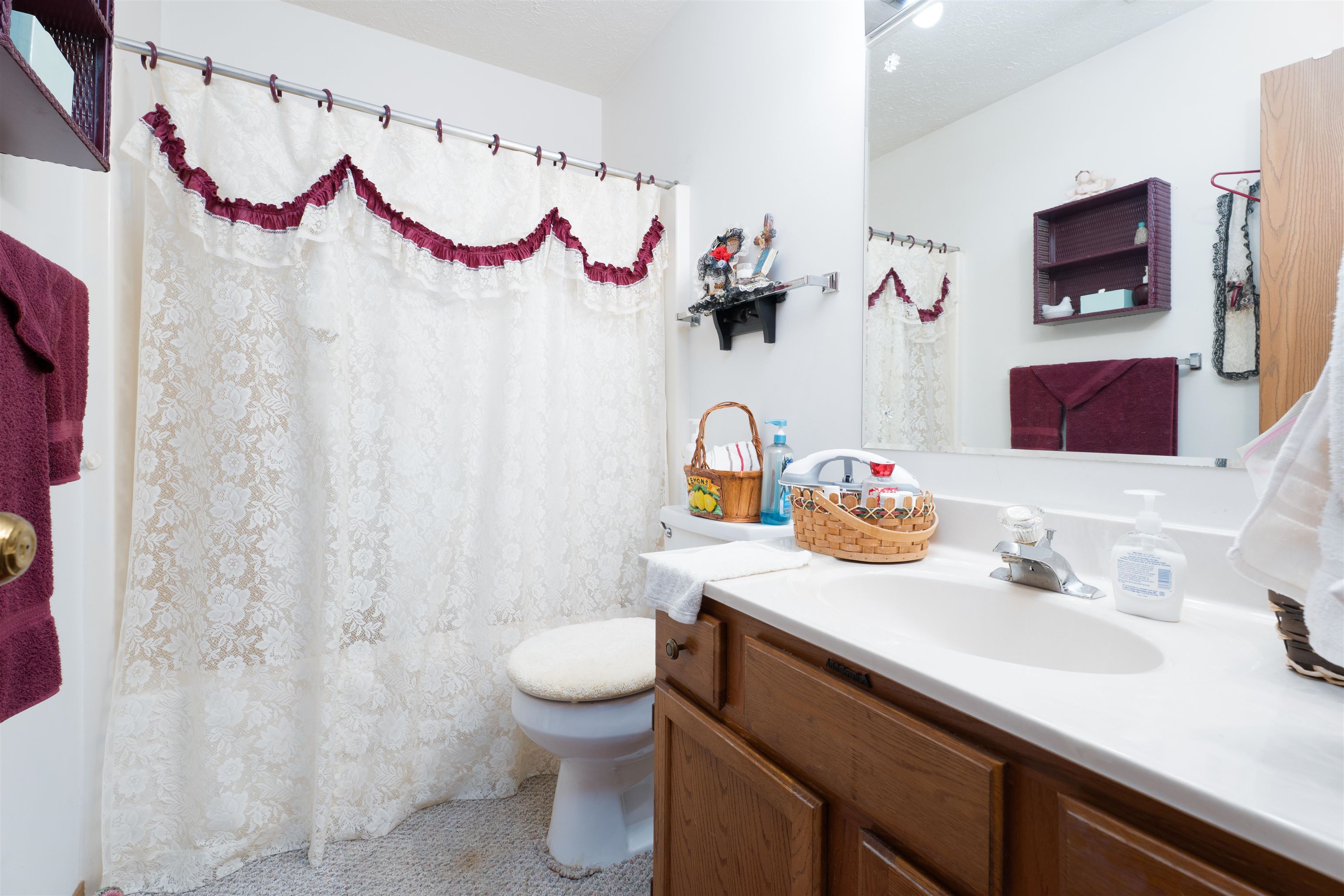 4410 Strickland Dr, Owensboro, Kentucky 42301, 2 Bedrooms Bedrooms, ,2 BathroomsBathrooms,Single Family Residence,For Sale,Strickland Dr,92849