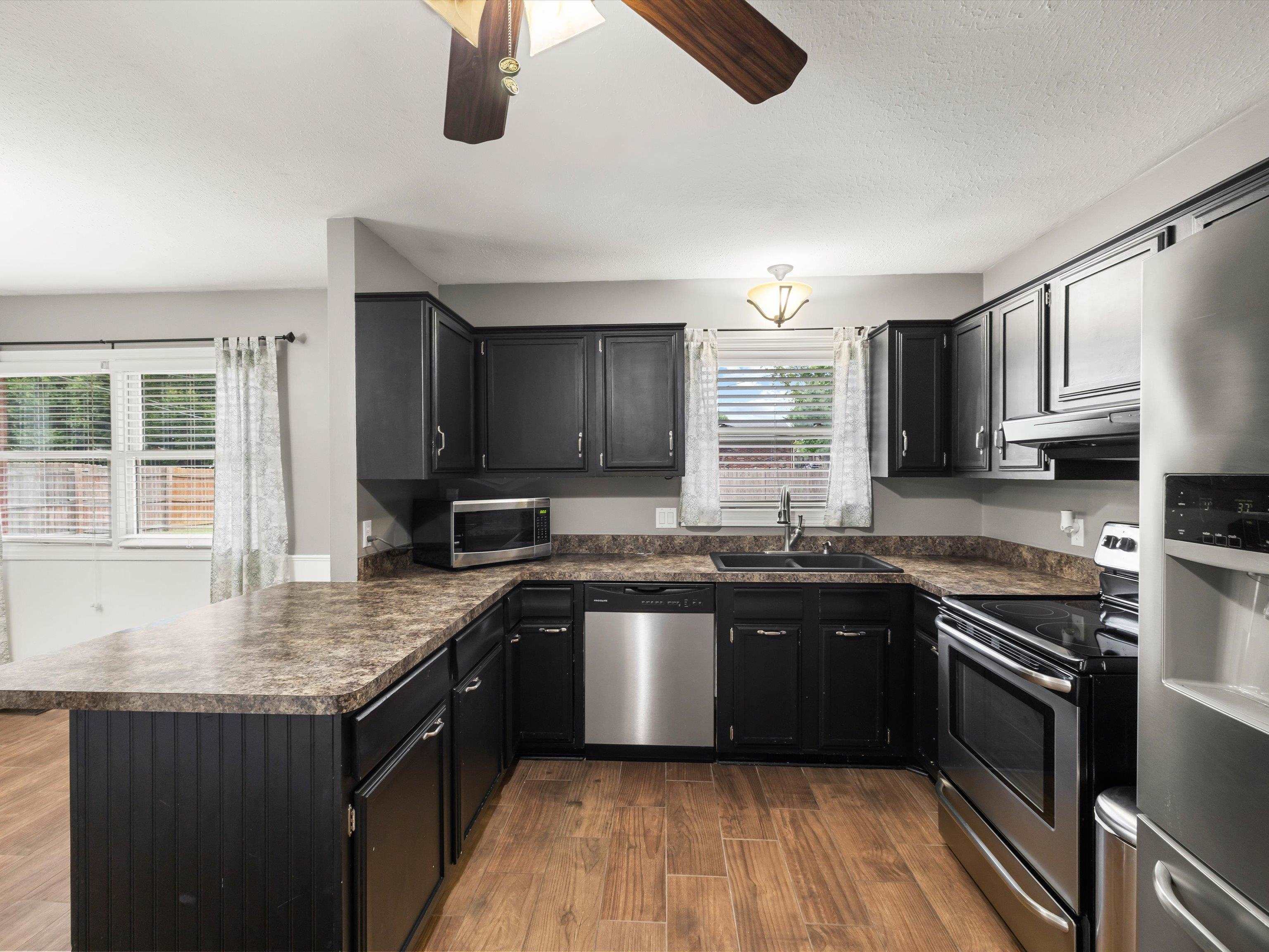 2309 Chateaugay Loop, Owensboro, Kentucky 42301, 3 Bedrooms Bedrooms, ,2 BathroomsBathrooms,Single Family Residence,For Sale,Chateaugay Loop,92861