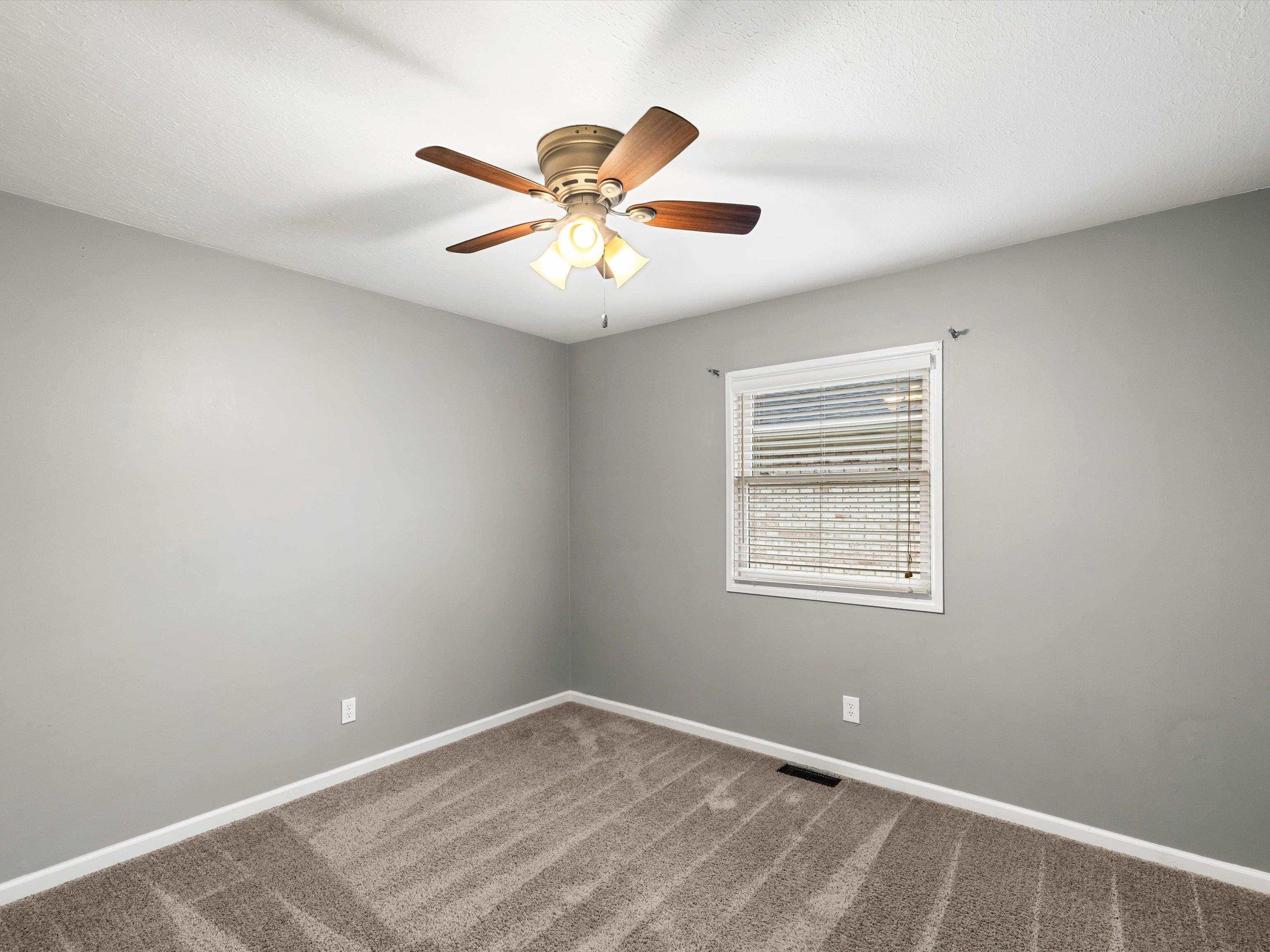 2309 Chateaugay Loop, Owensboro, Kentucky 42301, 3 Bedrooms Bedrooms, ,2 BathroomsBathrooms,Single Family Residence,For Sale,Chateaugay Loop,92861