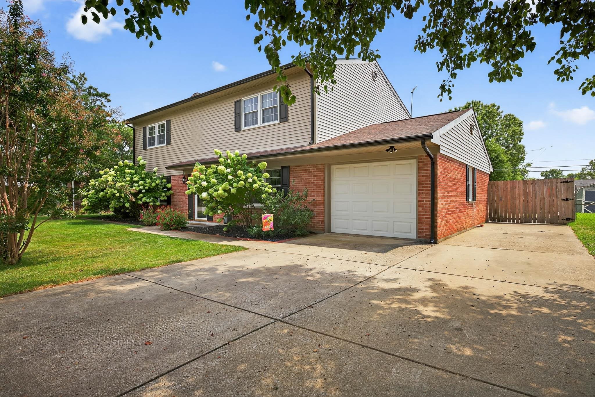 2228 Twenty Grand Ave, Owensboro, Kentucky 42301, 4 Bedrooms Bedrooms, ,2 BathroomsBathrooms,Single Family Residence,For Sale,Twenty Grand Ave,92862