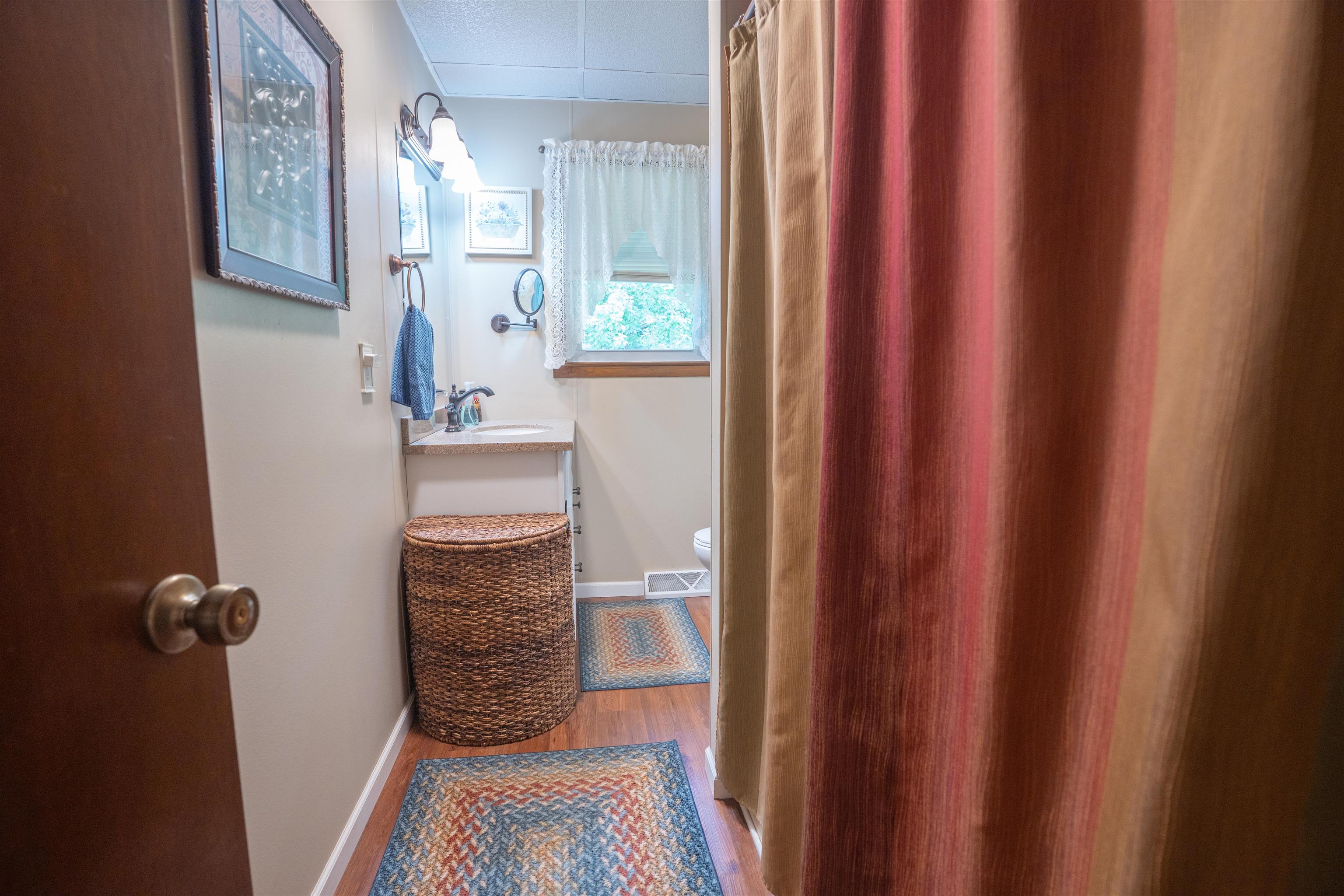 8504 Hwy 81, Daviess Co, Kentucky 42301, 2 Bedrooms Bedrooms, ,2 BathroomsBathrooms,Single Family Residence,For Sale,Hwy 81,92863