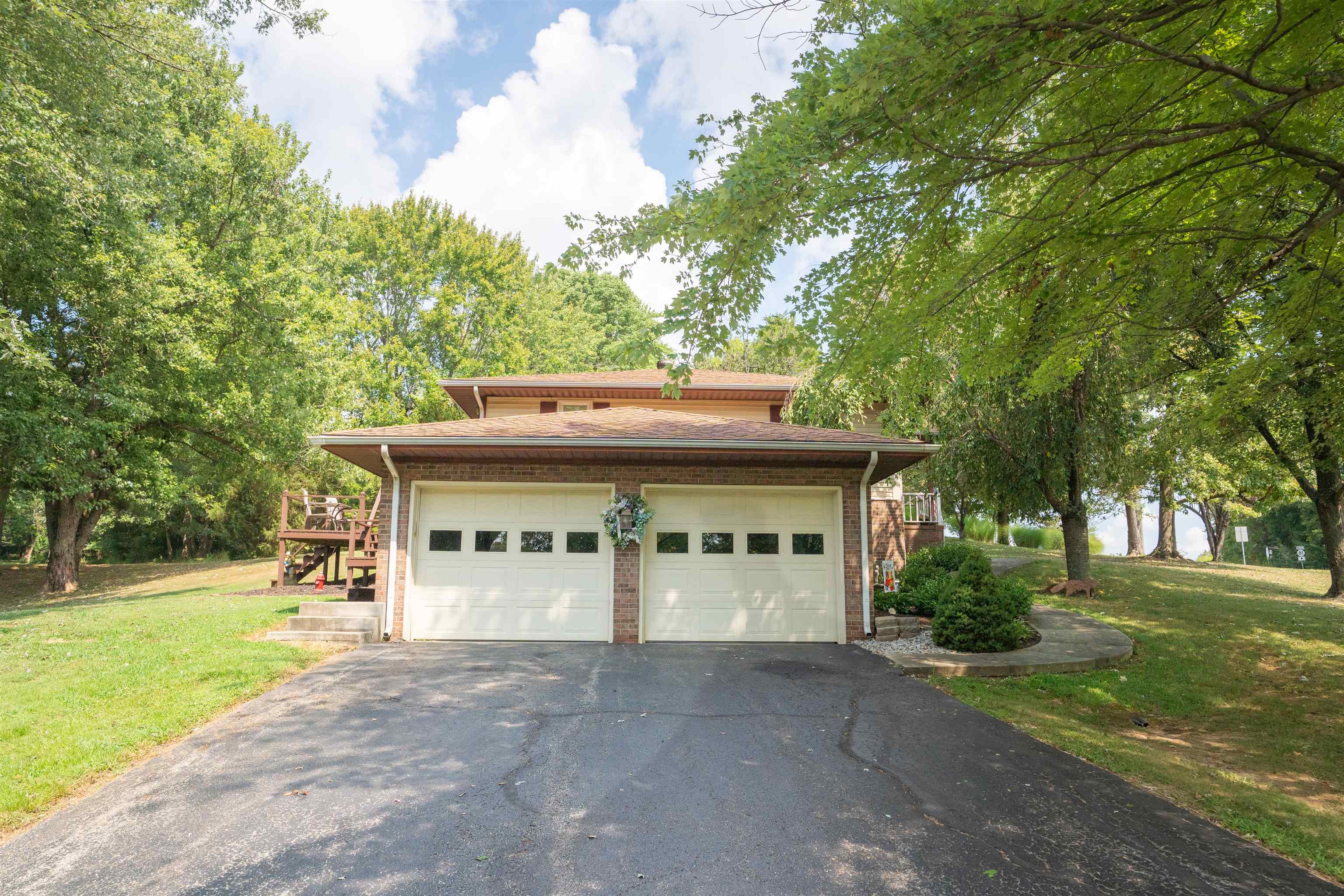 8504 Hwy 81, Daviess Co, Kentucky 42301, 2 Bedrooms Bedrooms, ,2 BathroomsBathrooms,Single Family Residence,For Sale,Hwy 81,92863
