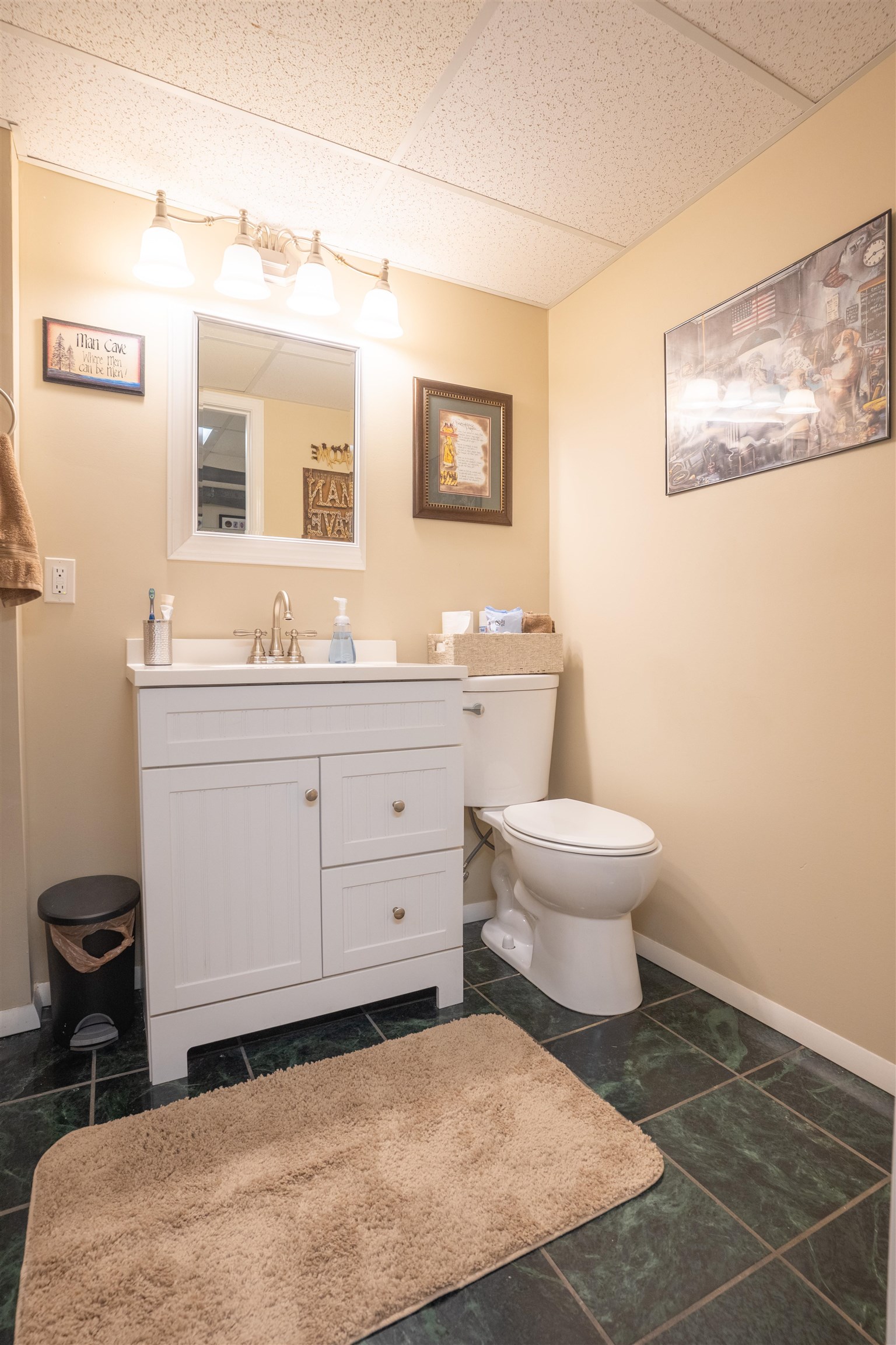 8504 Hwy 81, Daviess Co, Kentucky 42301, 2 Bedrooms Bedrooms, ,2 BathroomsBathrooms,Single Family Residence,For Sale,Hwy 81,92863