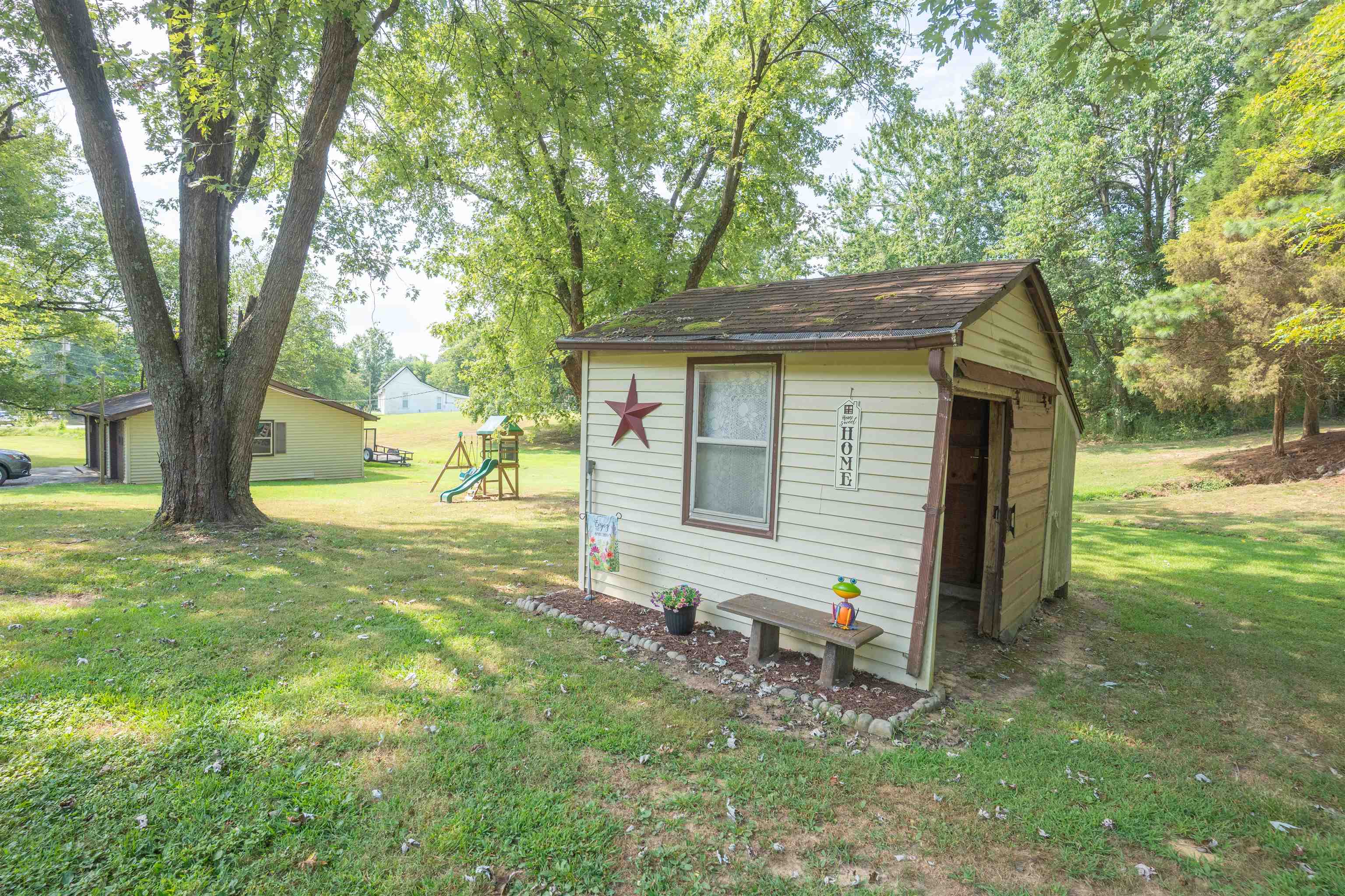 8504 Hwy 81, Daviess Co, Kentucky 42301, 2 Bedrooms Bedrooms, ,2 BathroomsBathrooms,Single Family Residence,For Sale,Hwy 81,92863