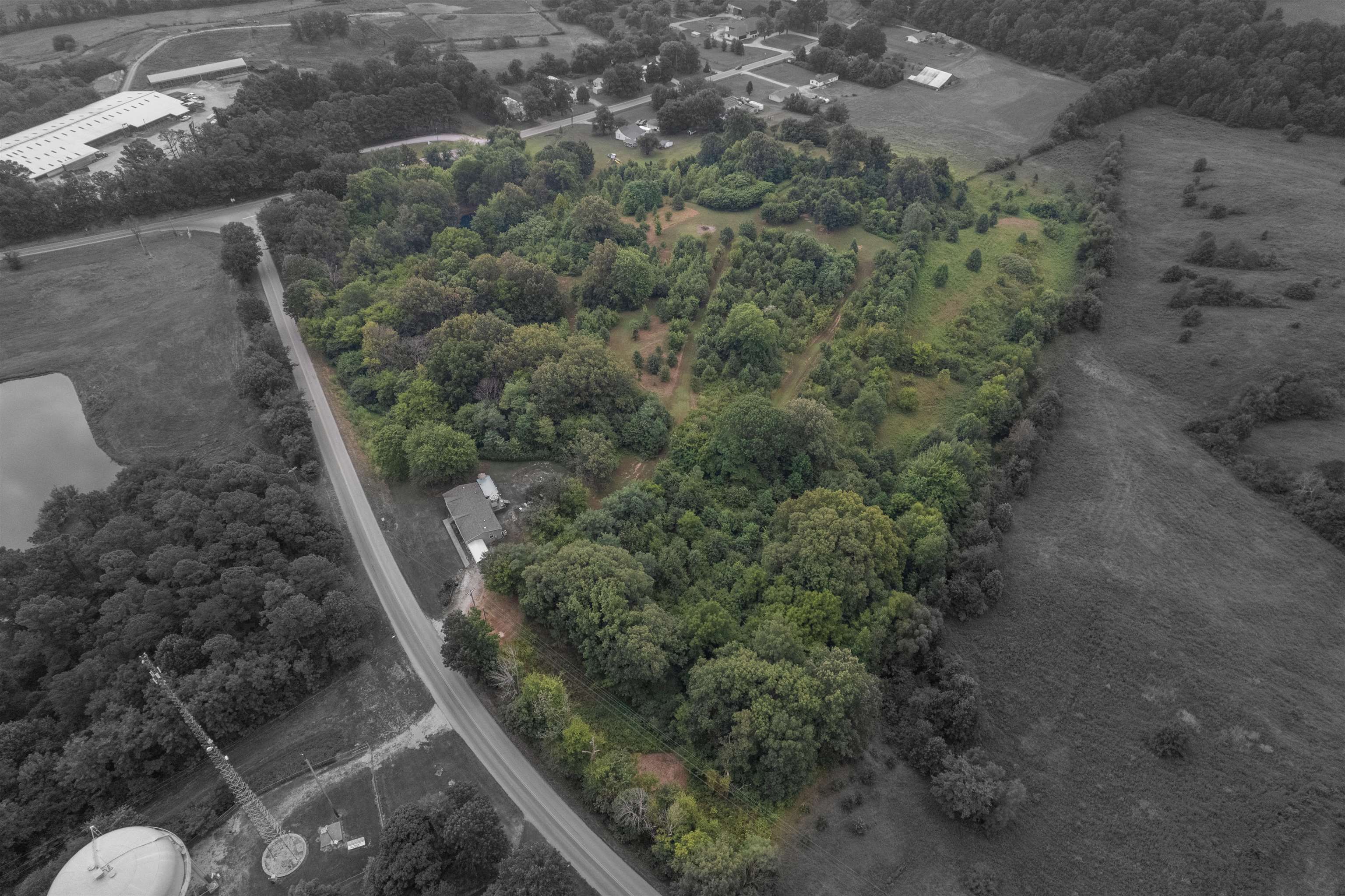 8504 Hwy 81, Daviess Co, Kentucky 42301, 2 Bedrooms Bedrooms, ,2 BathroomsBathrooms,Single Family Residence,For Sale,Hwy 81,92863