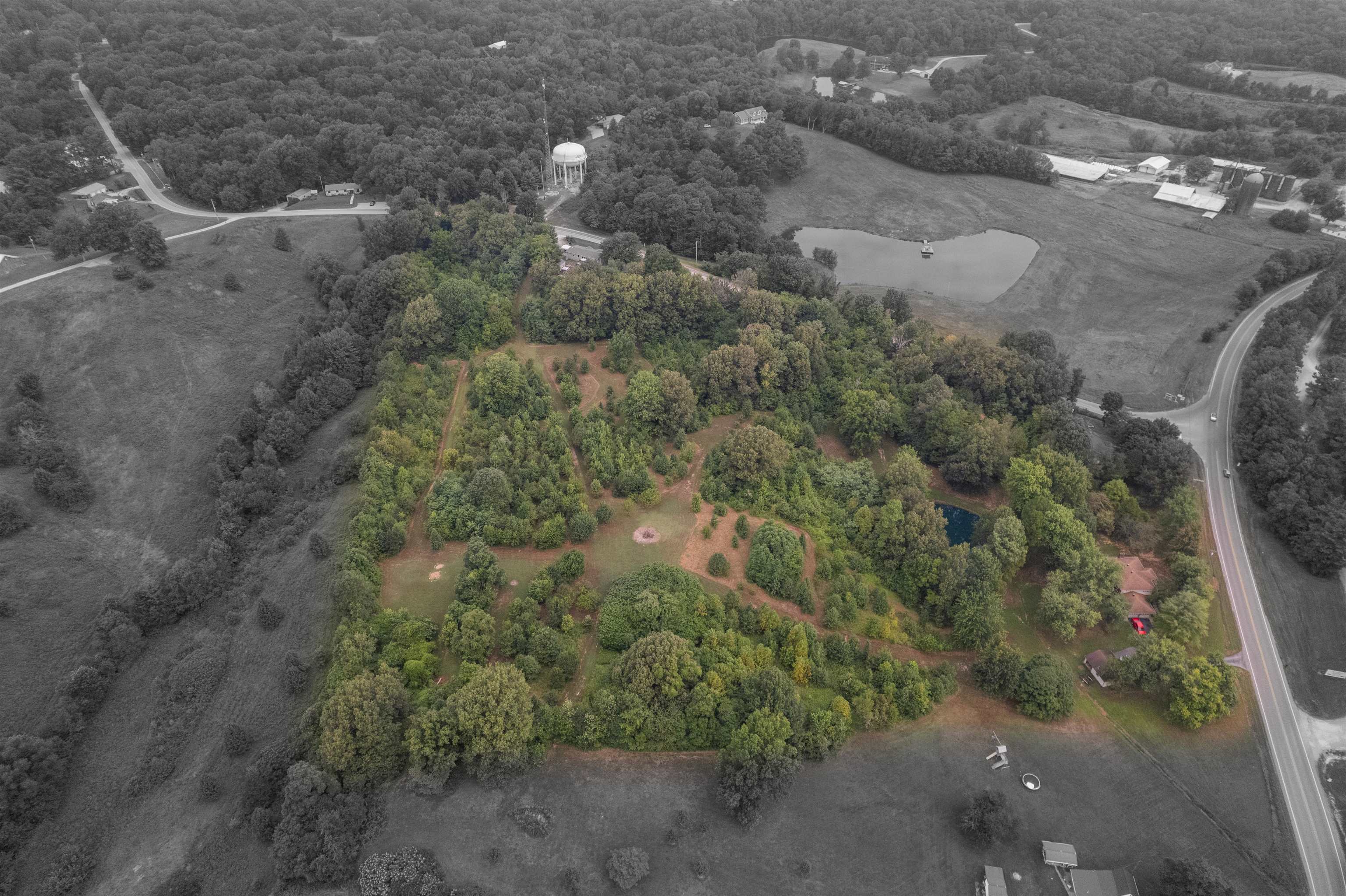 8504 Hwy 81, Daviess Co, Kentucky 42301, 2 Bedrooms Bedrooms, ,2 BathroomsBathrooms,Single Family Residence,For Sale,Hwy 81,92863