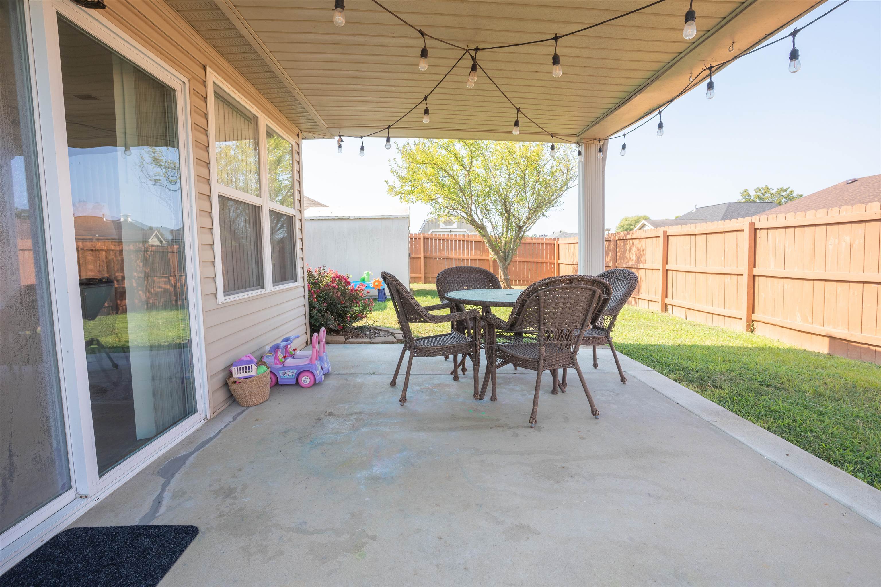 420 Newbury Ct, Owensboro, Kentucky 42301, 3 Bedrooms Bedrooms, ,2 BathroomsBathrooms,Single Family Residence,For Sale,Newbury Ct,92867