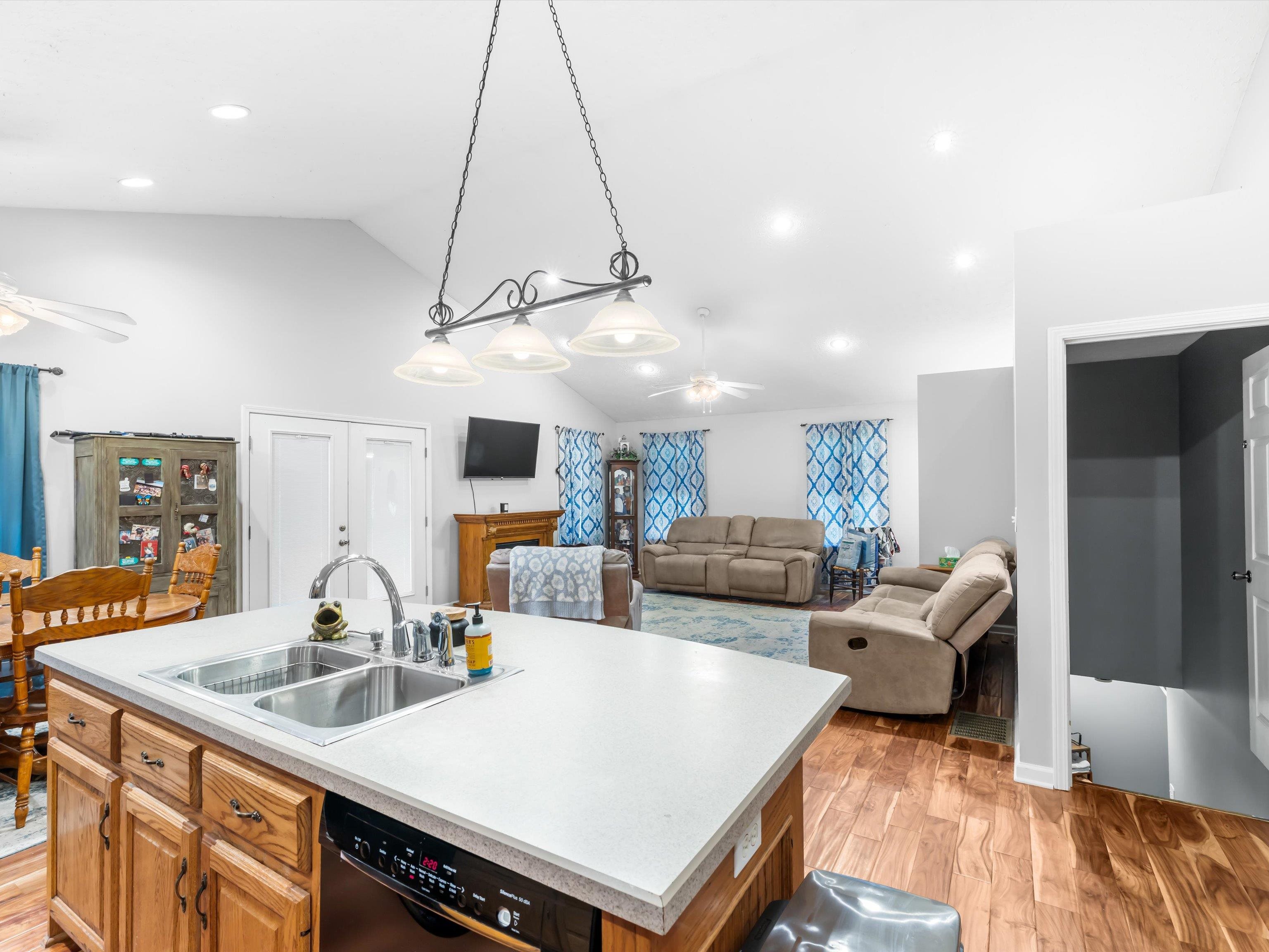 1187 Sugar Grove Rd, Whitesville, Kentucky 42378, 2 Bedrooms Bedrooms, ,3 BathroomsBathrooms,Single Family Residence,For Sale,Sugar Grove Rd,92868
