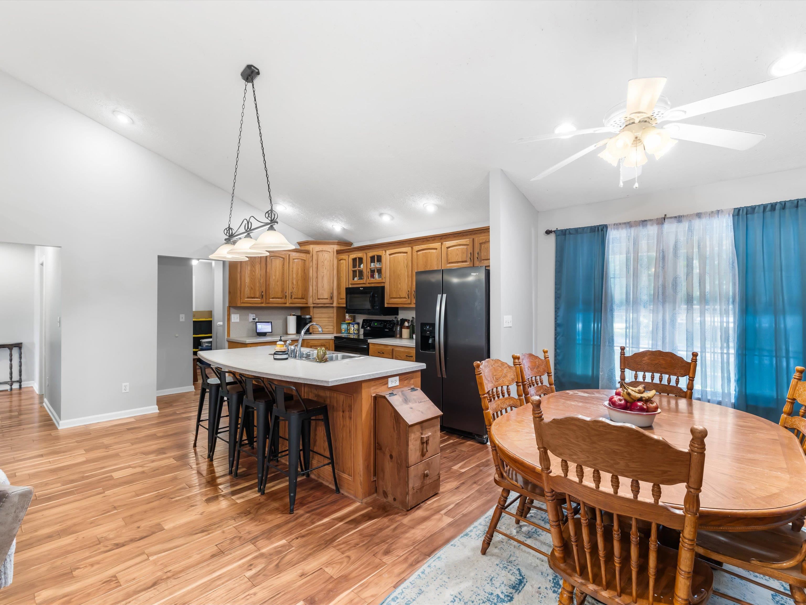 1187 Sugar Grove Rd, Whitesville, Kentucky 42378, 2 Bedrooms Bedrooms, ,3 BathroomsBathrooms,Single Family Residence,For Sale,Sugar Grove Rd,92868