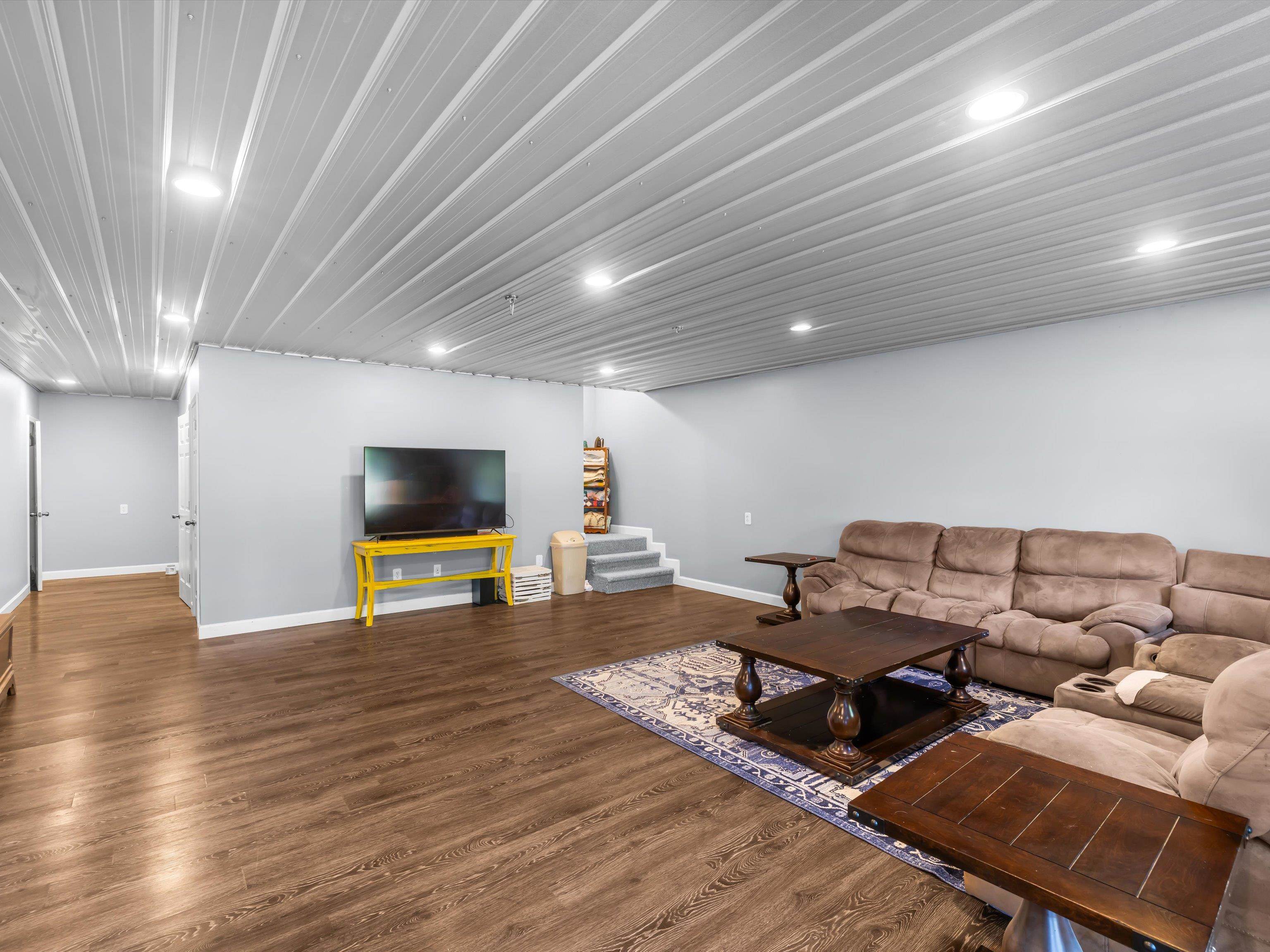 1187 Sugar Grove Rd, Whitesville, Kentucky 42378, 2 Bedrooms Bedrooms, ,3 BathroomsBathrooms,Single Family Residence,For Sale,Sugar Grove Rd,92868