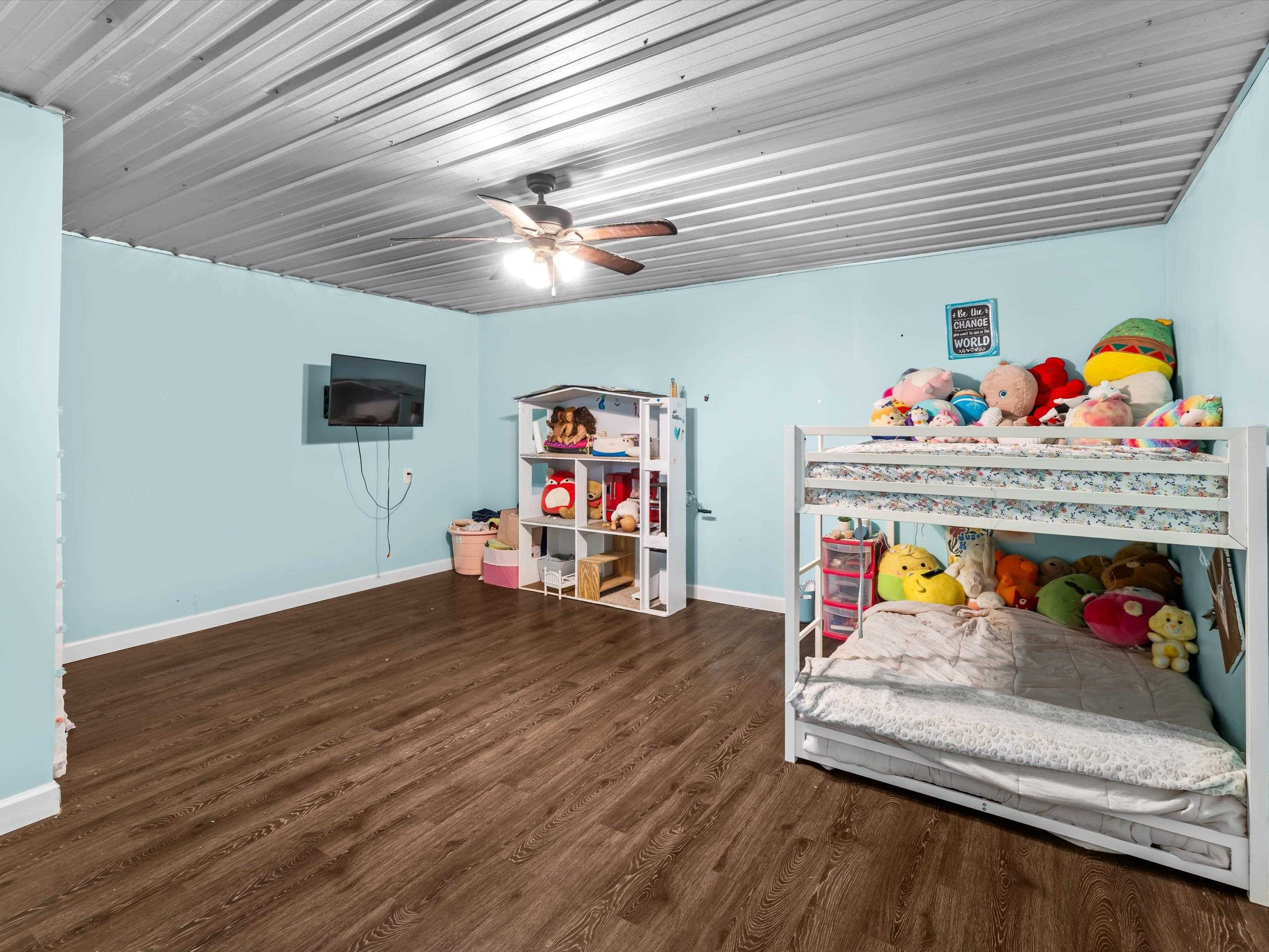 1187 Sugar Grove Rd, Whitesville, Kentucky 42378, 2 Bedrooms Bedrooms, ,3 BathroomsBathrooms,Single Family Residence,For Sale,Sugar Grove Rd,92868