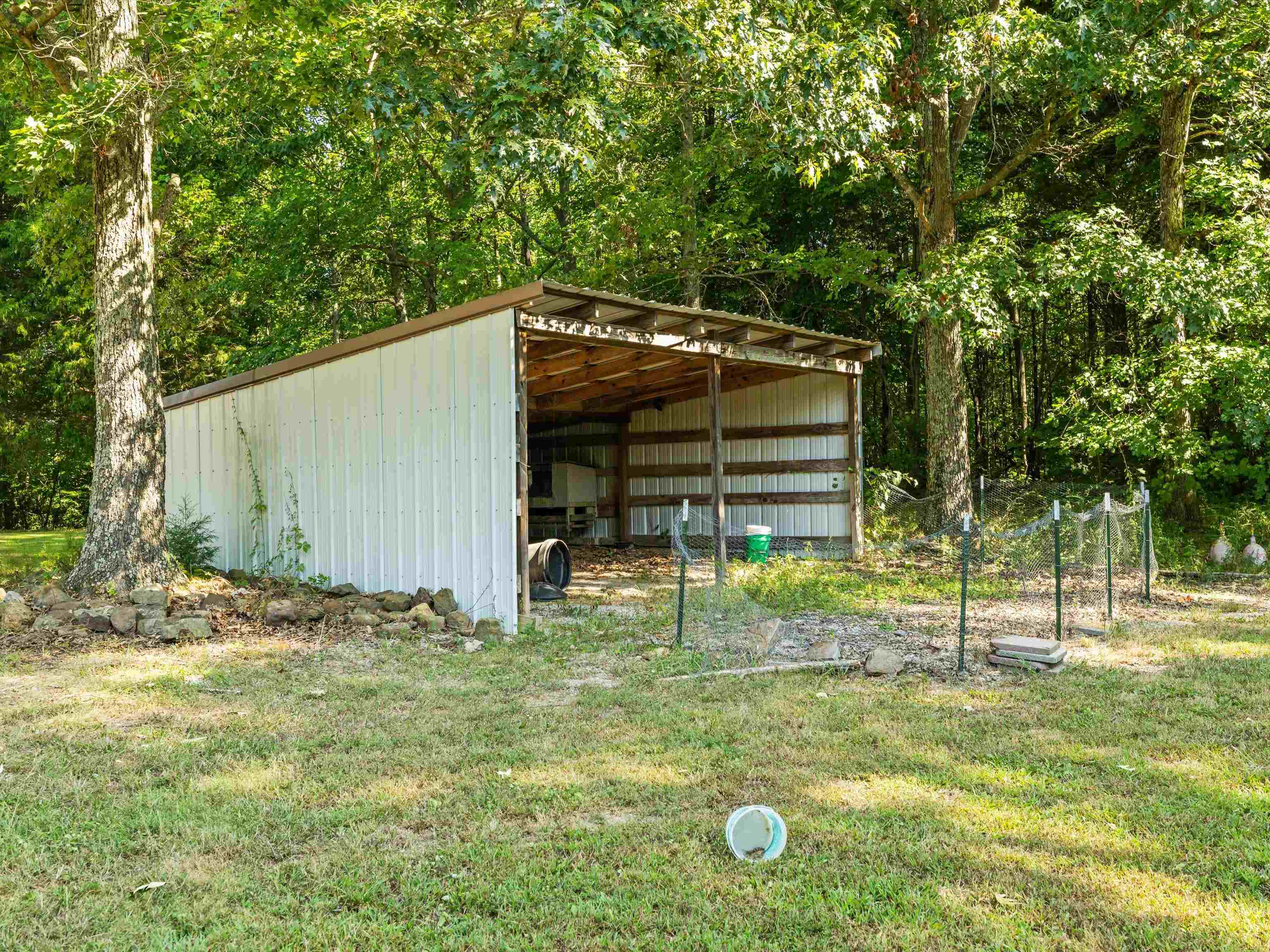 1187 Sugar Grove Rd, Whitesville, Kentucky 42378, 2 Bedrooms Bedrooms, ,3 BathroomsBathrooms,Single Family Residence,For Sale,Sugar Grove Rd,92868