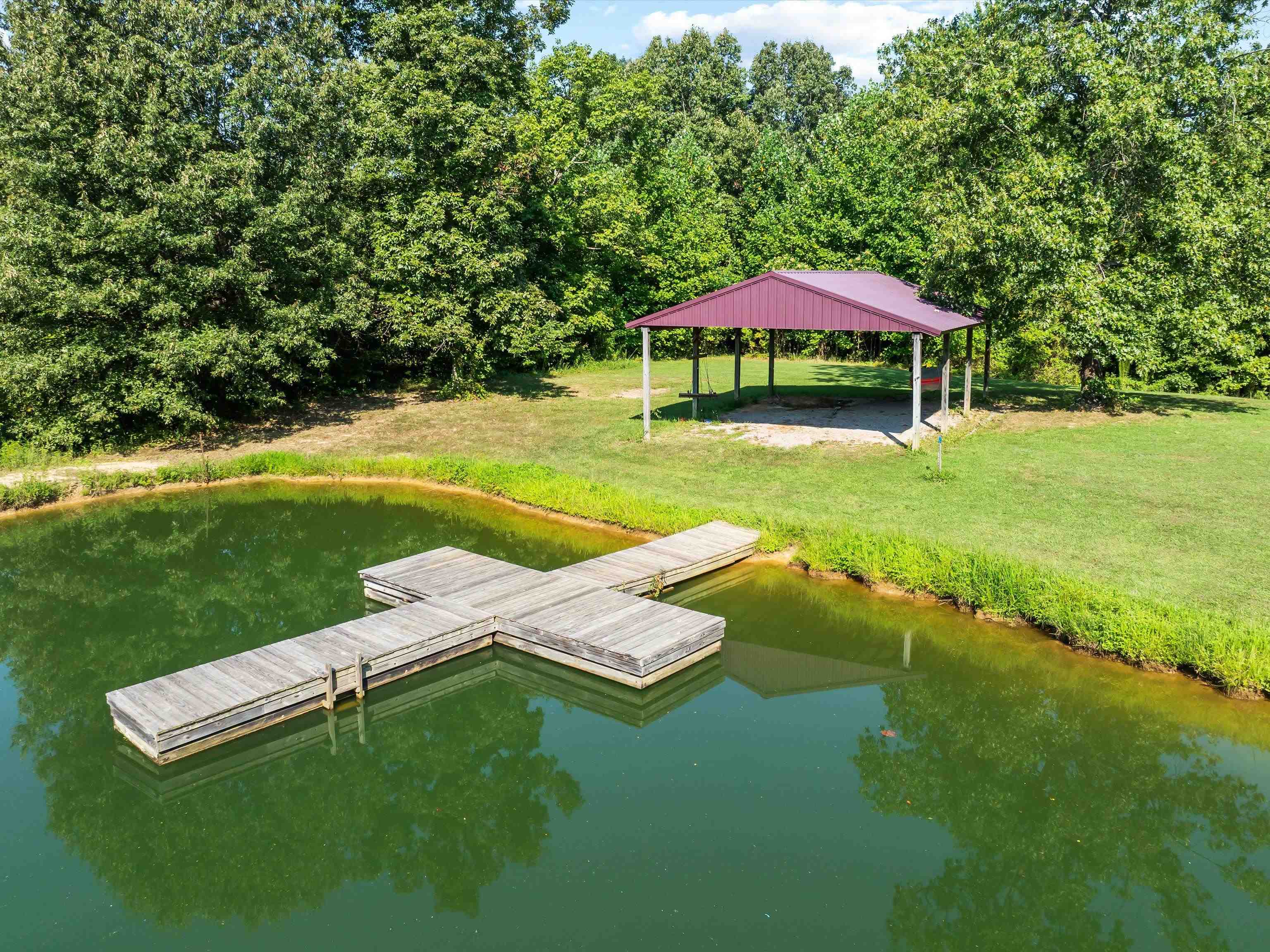1187 Sugar Grove Rd, Whitesville, Kentucky 42378, 2 Bedrooms Bedrooms, ,3 BathroomsBathrooms,Single Family Residence,For Sale,Sugar Grove Rd,92868