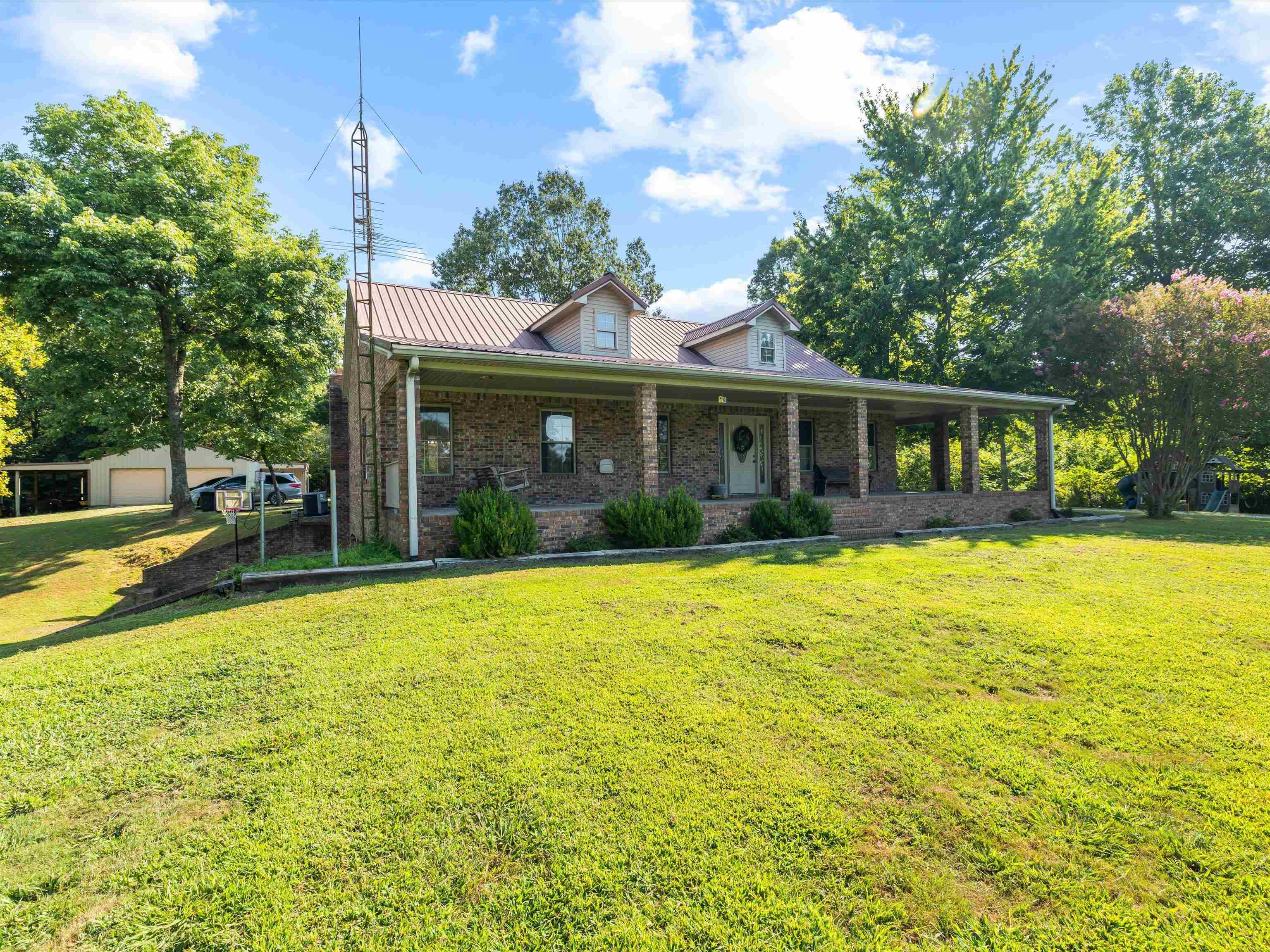 1187 Sugar Grove Rd, Whitesville, Kentucky 42378, 2 Bedrooms Bedrooms, ,3 BathroomsBathrooms,Single Family Residence,For Sale,Sugar Grove Rd,92868