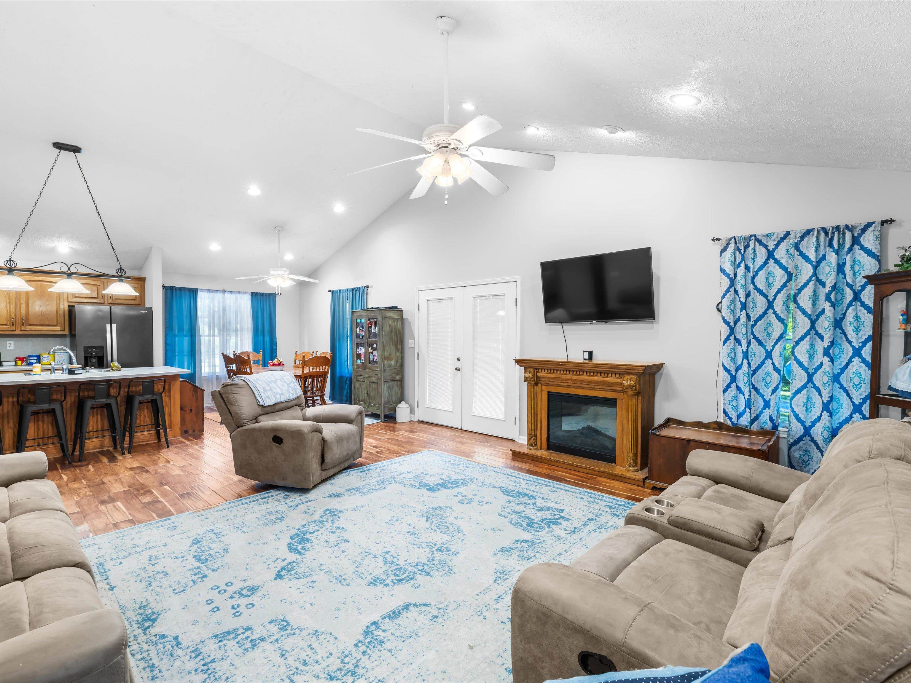 1187 Sugar Grove Rd, Whitesville, Kentucky 42378, 2 Bedrooms Bedrooms, ,3 BathroomsBathrooms,Single Family Residence,For Sale,Sugar Grove Rd,92868