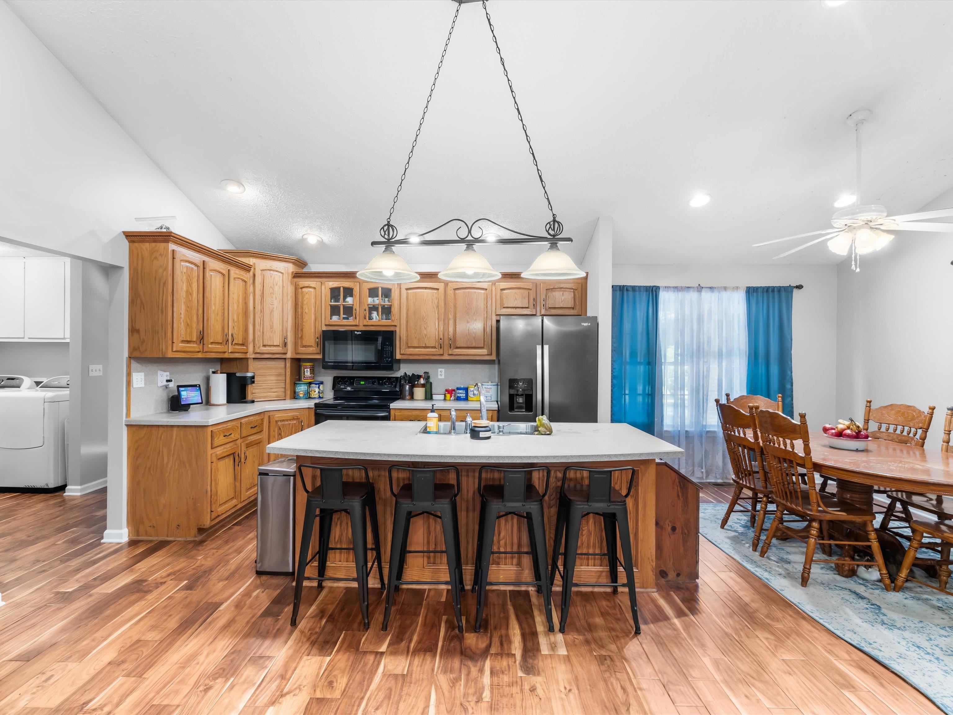 1187 Sugar Grove Rd, Whitesville, Kentucky 42378, 2 Bedrooms Bedrooms, ,3 BathroomsBathrooms,Single Family Residence,For Sale,Sugar Grove Rd,92868
