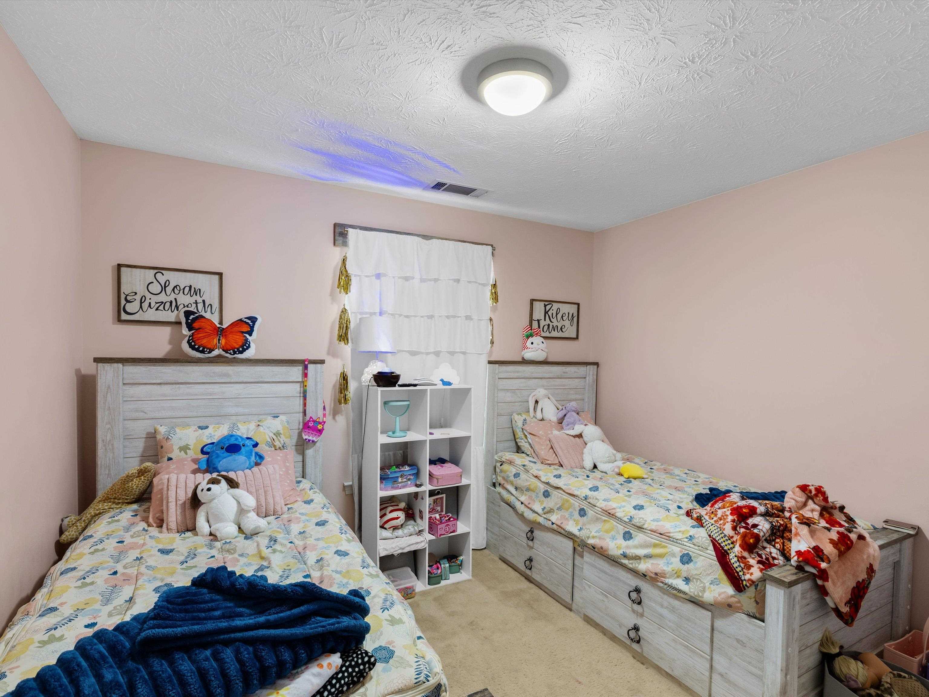544 Camden Circle, Owensboro, Kentucky 42301, 4 Bedrooms Bedrooms, ,2 BathroomsBathrooms,Single Family Residence,For Sale,Camden Circle,92872
