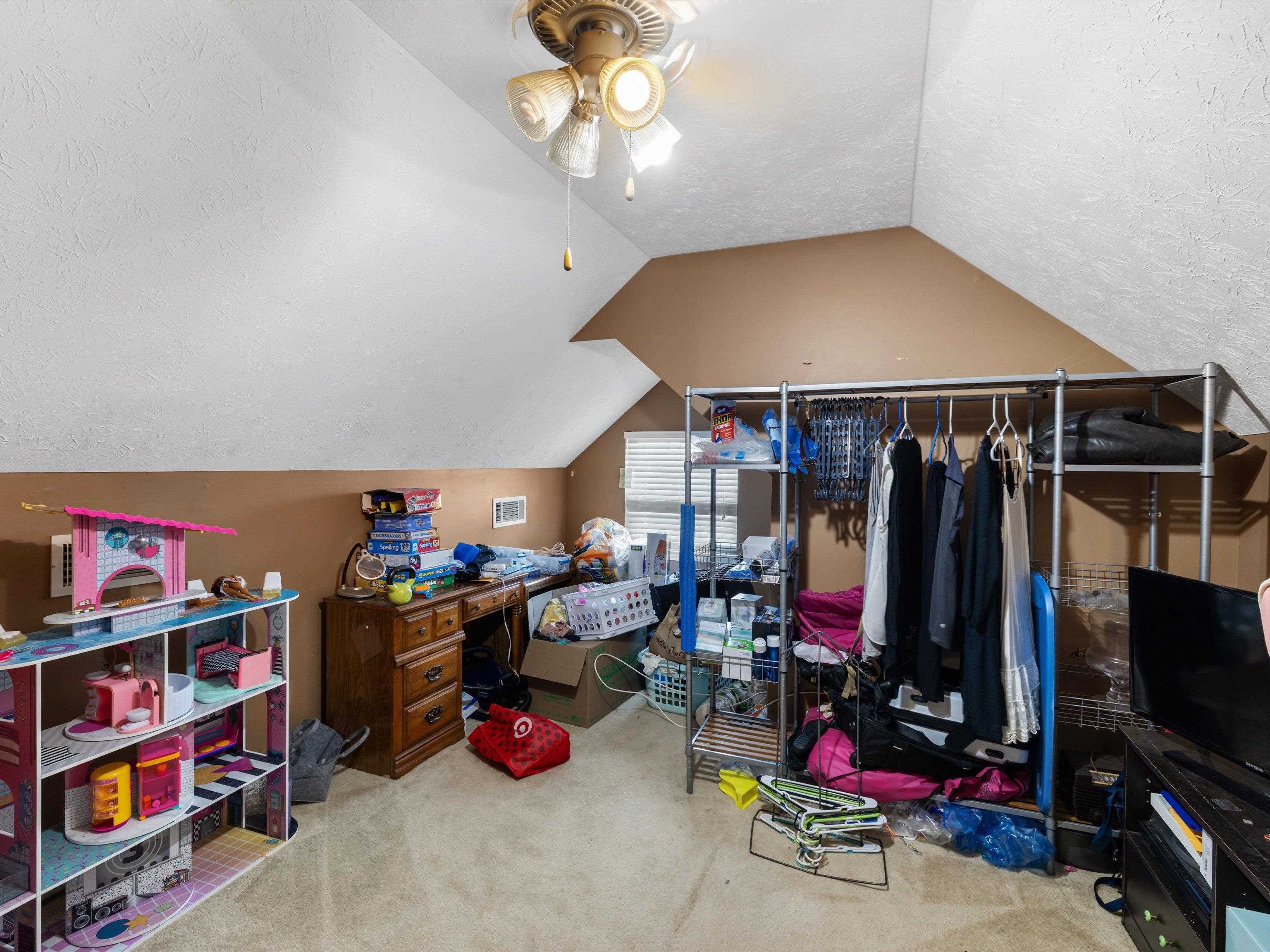 544 Camden Circle, Owensboro, Kentucky 42301, 4 Bedrooms Bedrooms, ,2 BathroomsBathrooms,Single Family Residence,For Sale,Camden Circle,92872