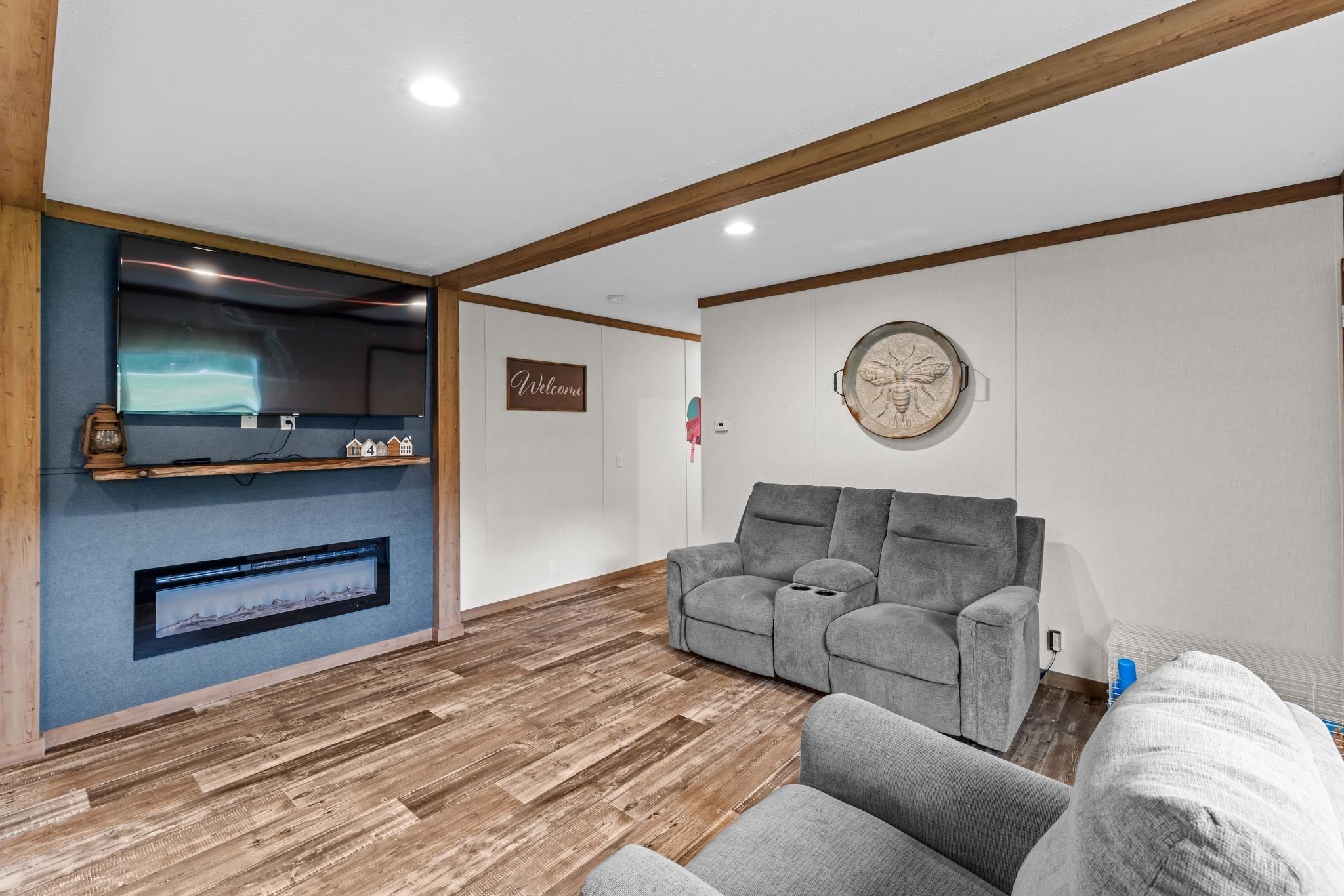 8990 State Route 1700, Fordsville, Kentucky 42343, 3 Bedrooms Bedrooms, ,2 BathroomsBathrooms,Manufactured On Land,For Sale,State Route 1700,92874