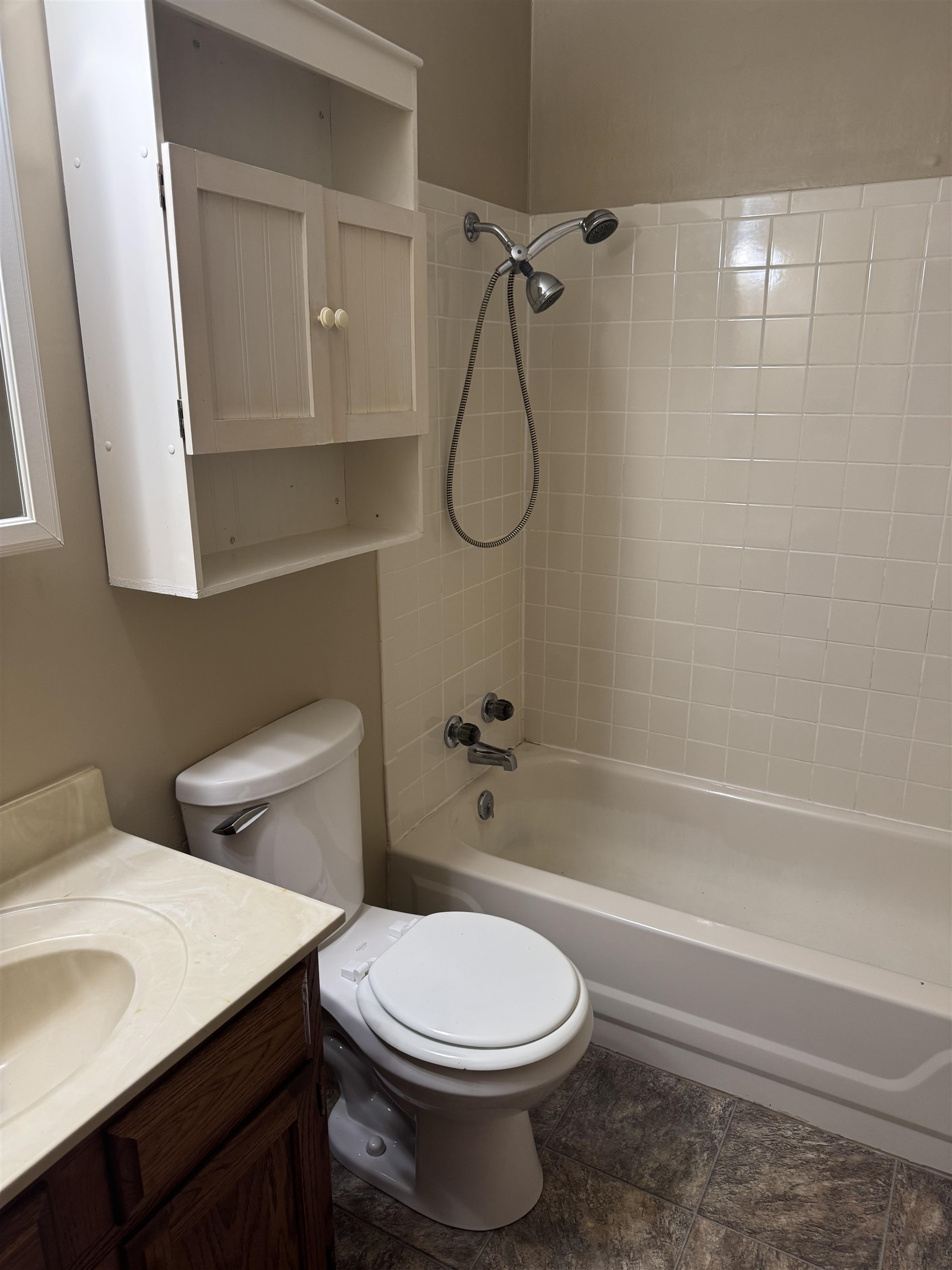 818 Letcher St, Henderson, Kentucky 42420, 2 Bedrooms Bedrooms, ,1 BathroomBathrooms,Single Family Residence,For Sale,Letcher St,92877
