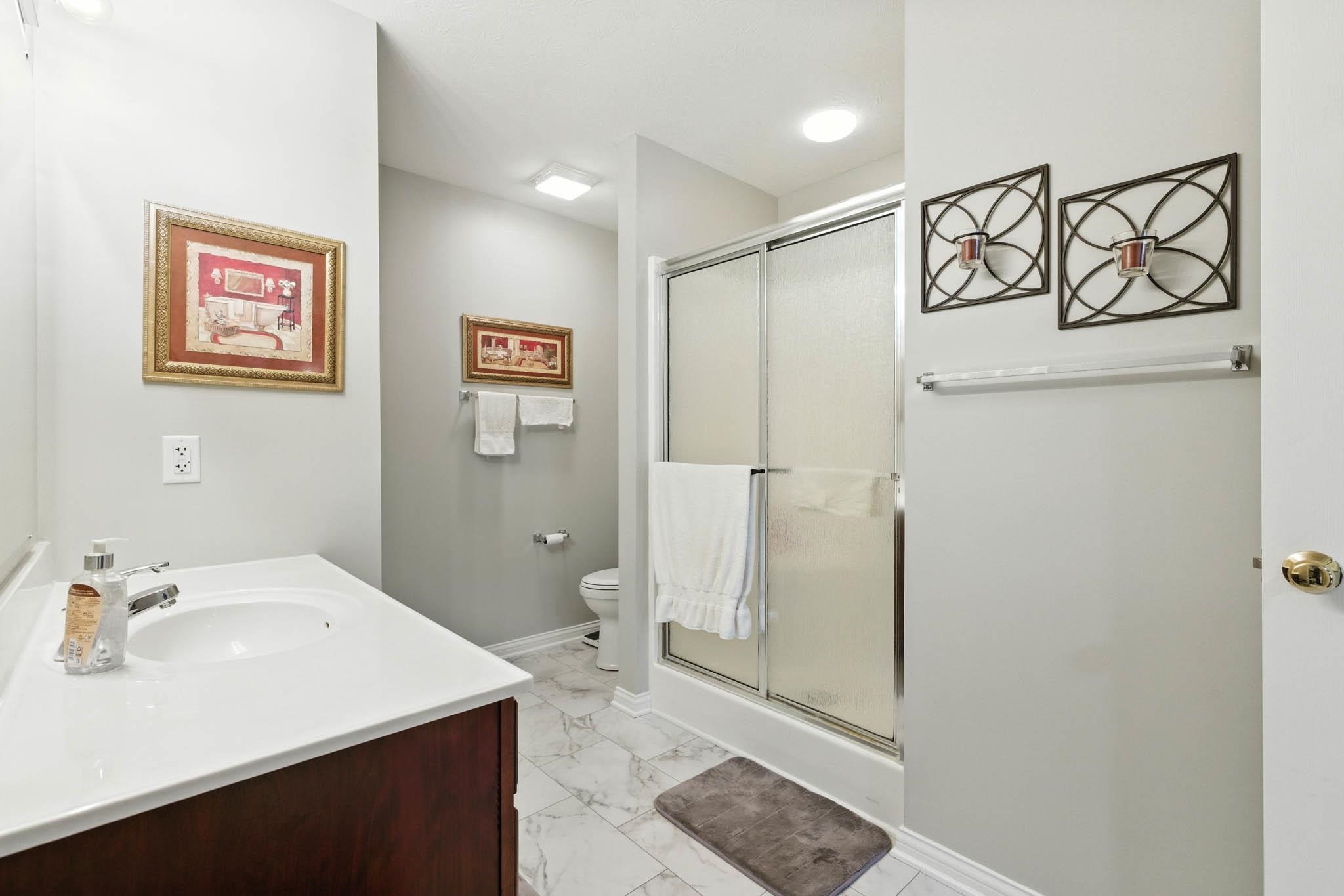 2027 Viola Gardens, Owensboro, Kentucky 42303, 2 Bedrooms Bedrooms, ,2 BathroomsBathrooms,Condominium,For Sale,Viola Gardens,92878