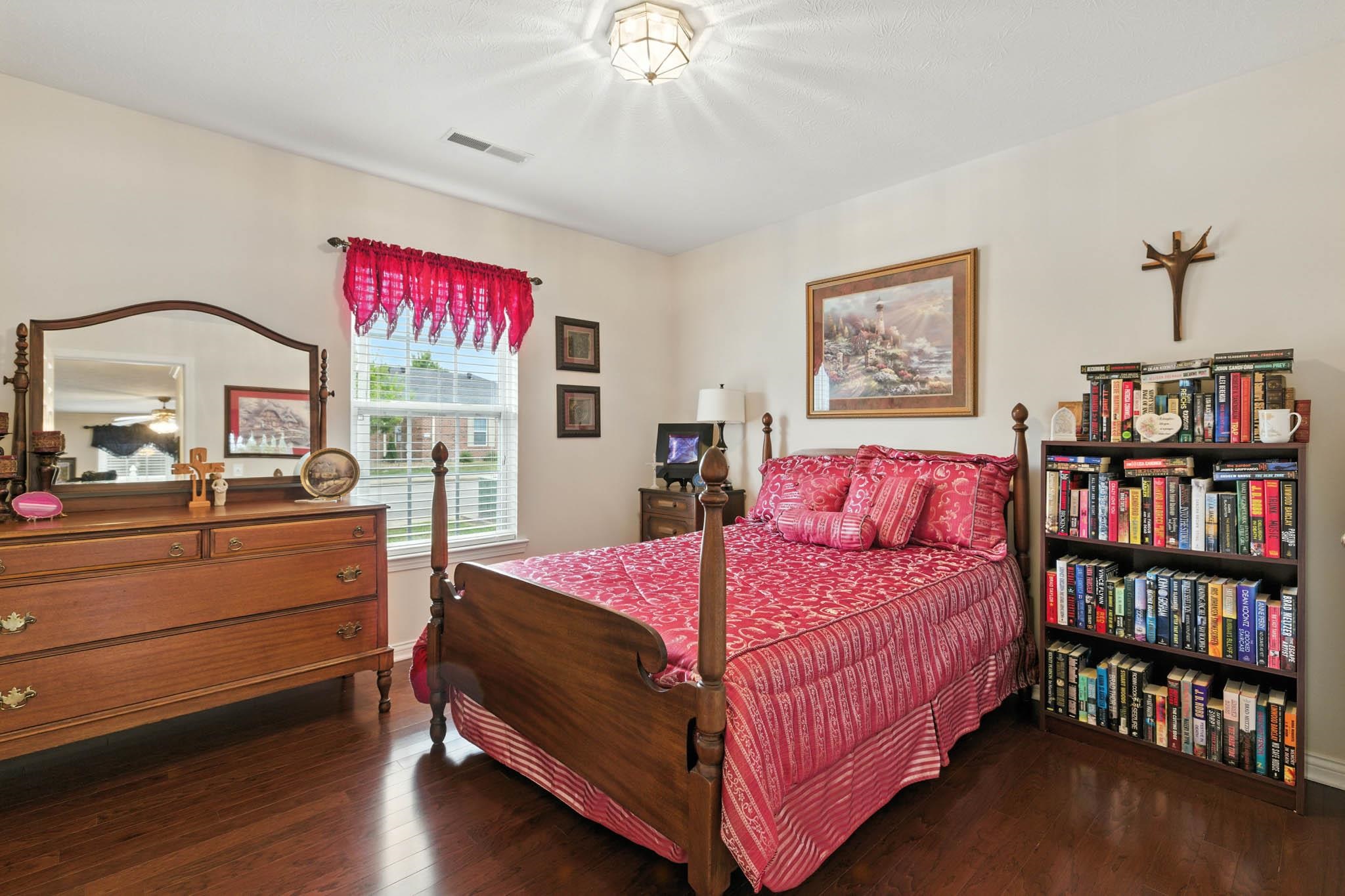 2027 Viola Gardens, Owensboro, Kentucky 42303, 2 Bedrooms Bedrooms, ,2 BathroomsBathrooms,Condominium,For Sale,Viola Gardens,92878