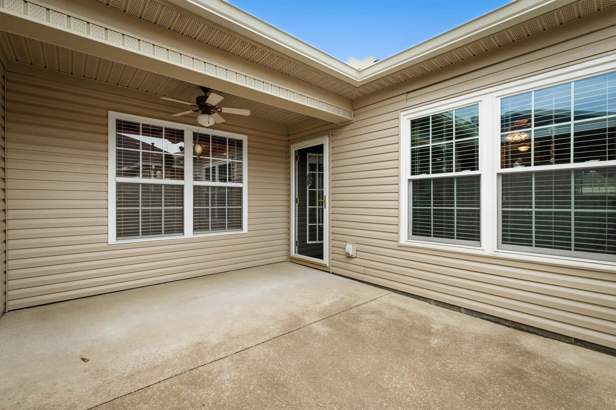 2027 Viola Gardens, Owensboro, Kentucky 42303, 2 Bedrooms Bedrooms, ,2 BathroomsBathrooms,Condominium,For Sale,Viola Gardens,92878