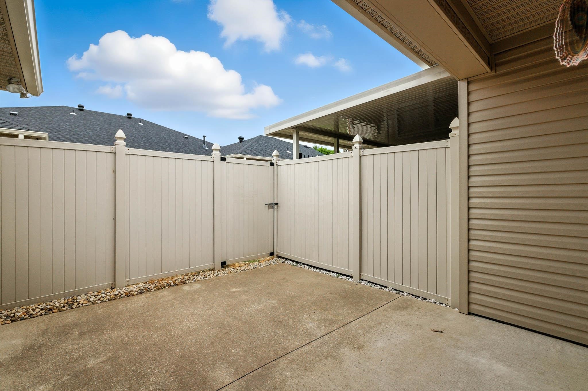 2027 Viola Gardens, Owensboro, Kentucky 42303, 2 Bedrooms Bedrooms, ,2 BathroomsBathrooms,Condominium,For Sale,Viola Gardens,92878