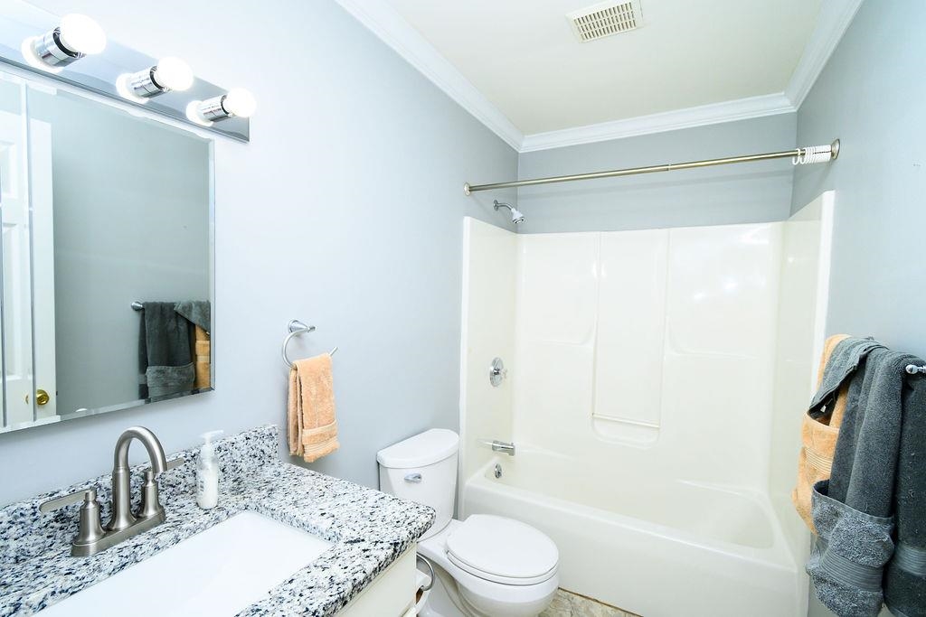 1032 Byers Ave, Owensboro, Kentucky 42303, 3 Bedrooms Bedrooms, ,2 BathroomsBathrooms,Single Family Residence,For Sale,Byers Ave,92882