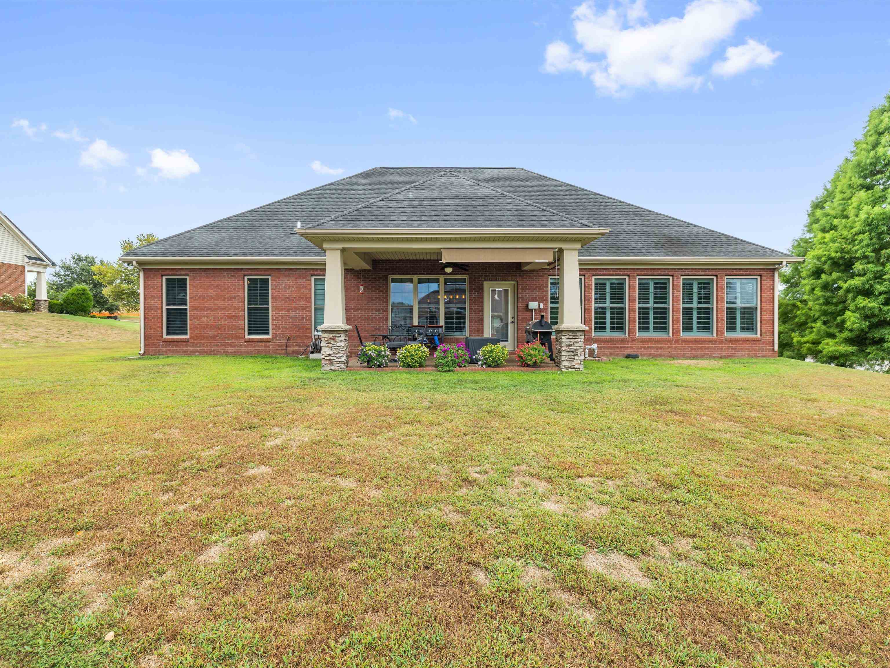 2300 Deer Valley Blvd, Utica, Kentucky 42376, 4 Bedrooms Bedrooms, ,3 BathroomsBathrooms,Single Family Residence,For Sale,Deer Valley Blvd,92892