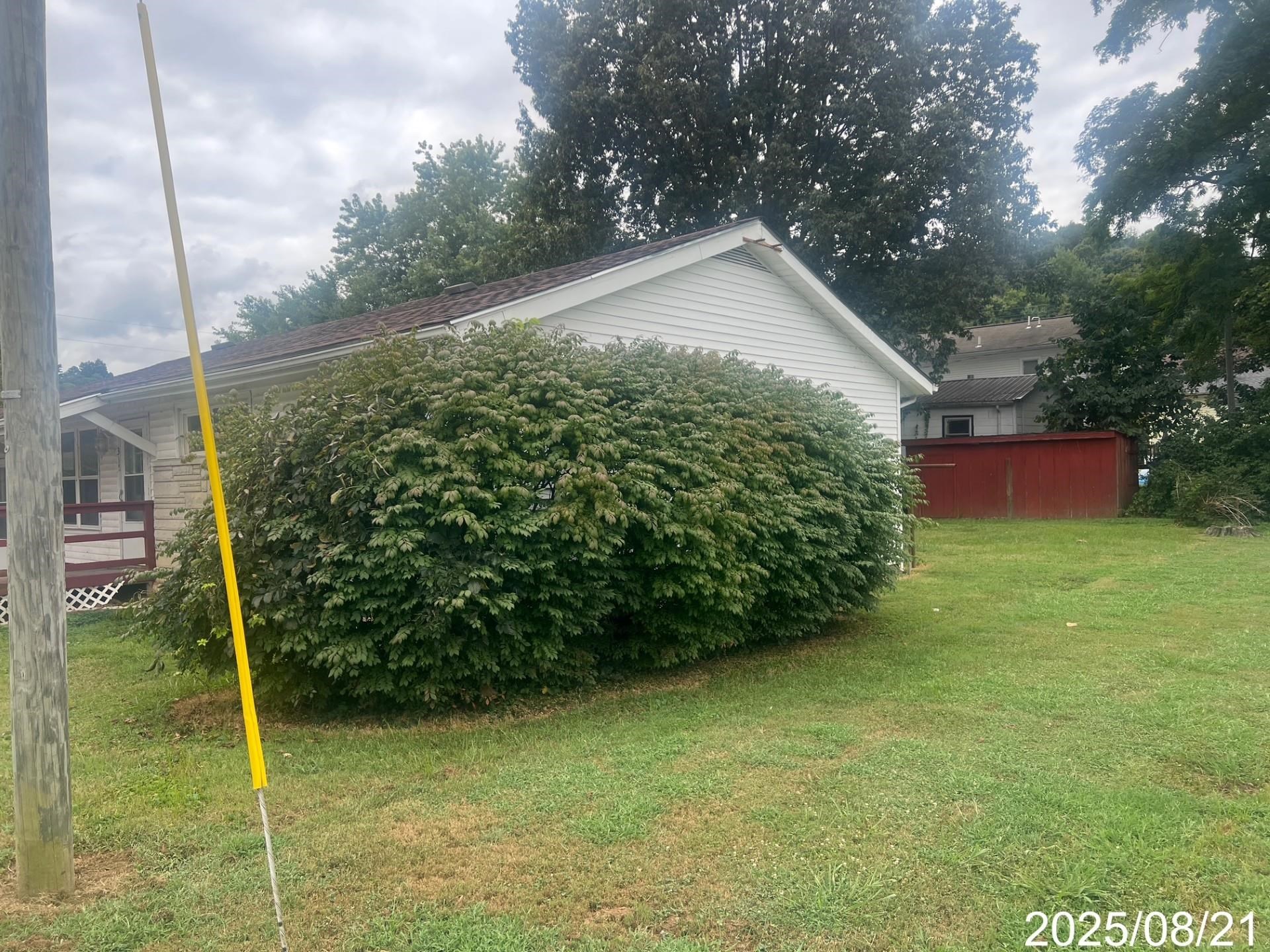 315 River St., Hawesville, Kentucky 42348, 3 Bedrooms Bedrooms, ,1 BathroomBathrooms,Single Family Residence,For Sale,River St.,92894