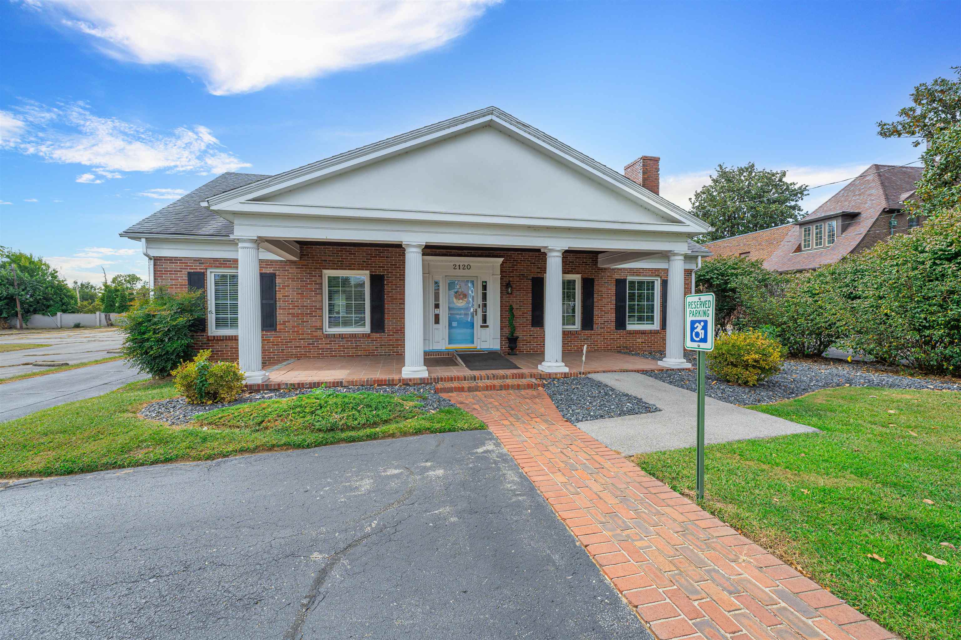 2120 Frederica St, Owensboro, Kentucky 42301, ,Office,For Sale,Frederica St,92897