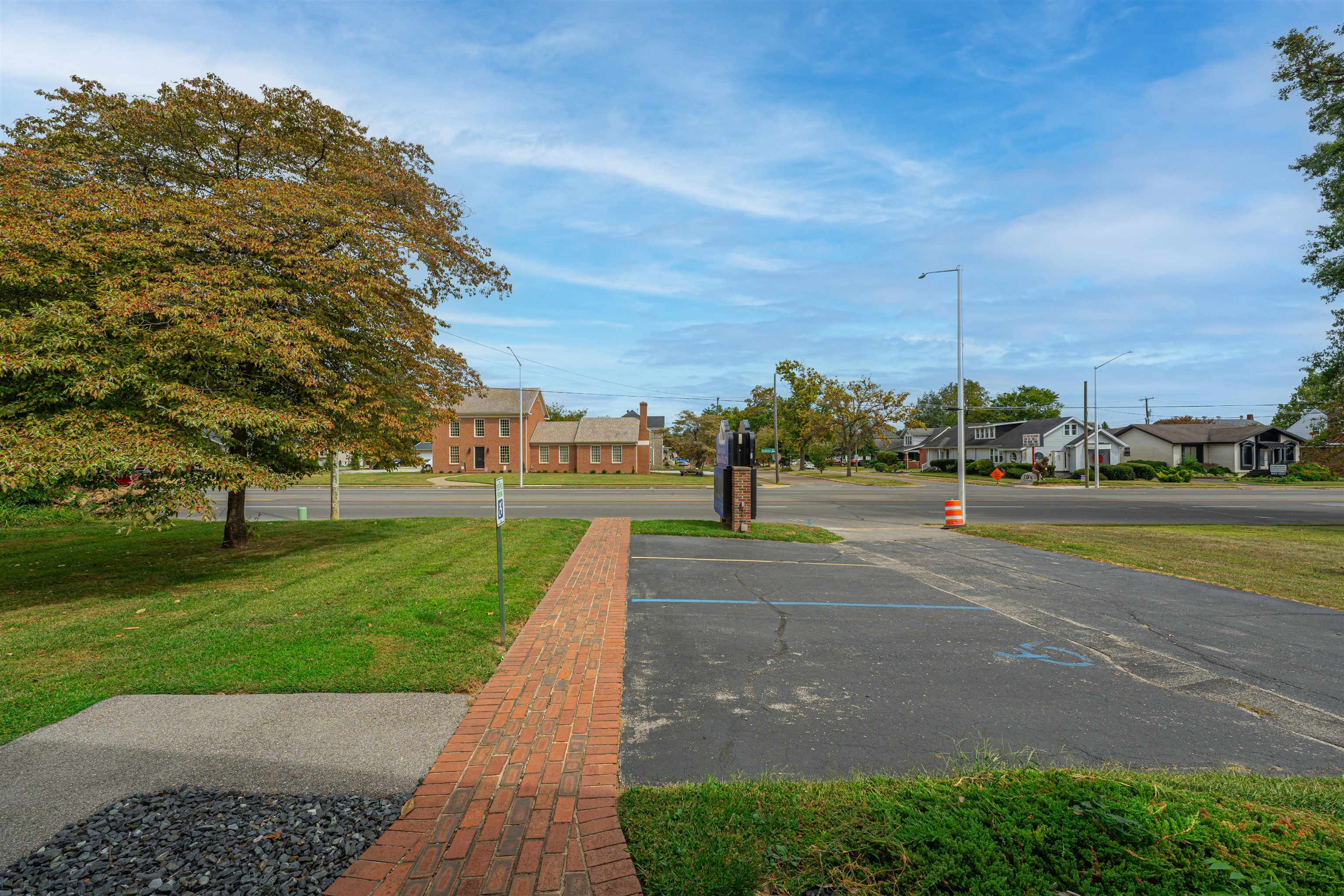 2120 Frederica St, Owensboro, Kentucky 42301, ,Office,For Sale,Frederica St,92897