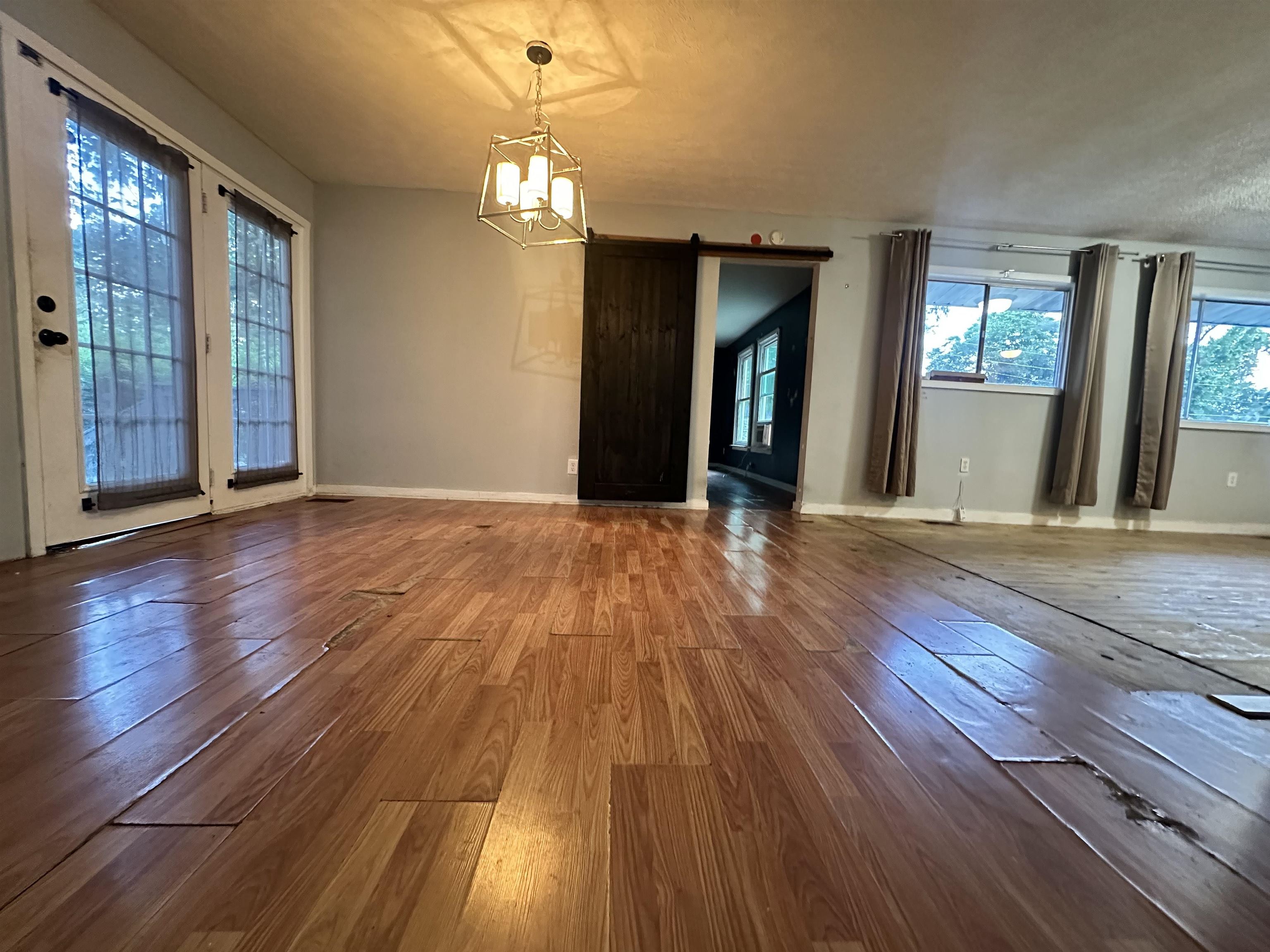 736 Maple Street, Auburn, Kentucky 42206, 5 Bedrooms Bedrooms, ,2 BathroomsBathrooms,Single Family Residence,For Sale,Maple Street,92898