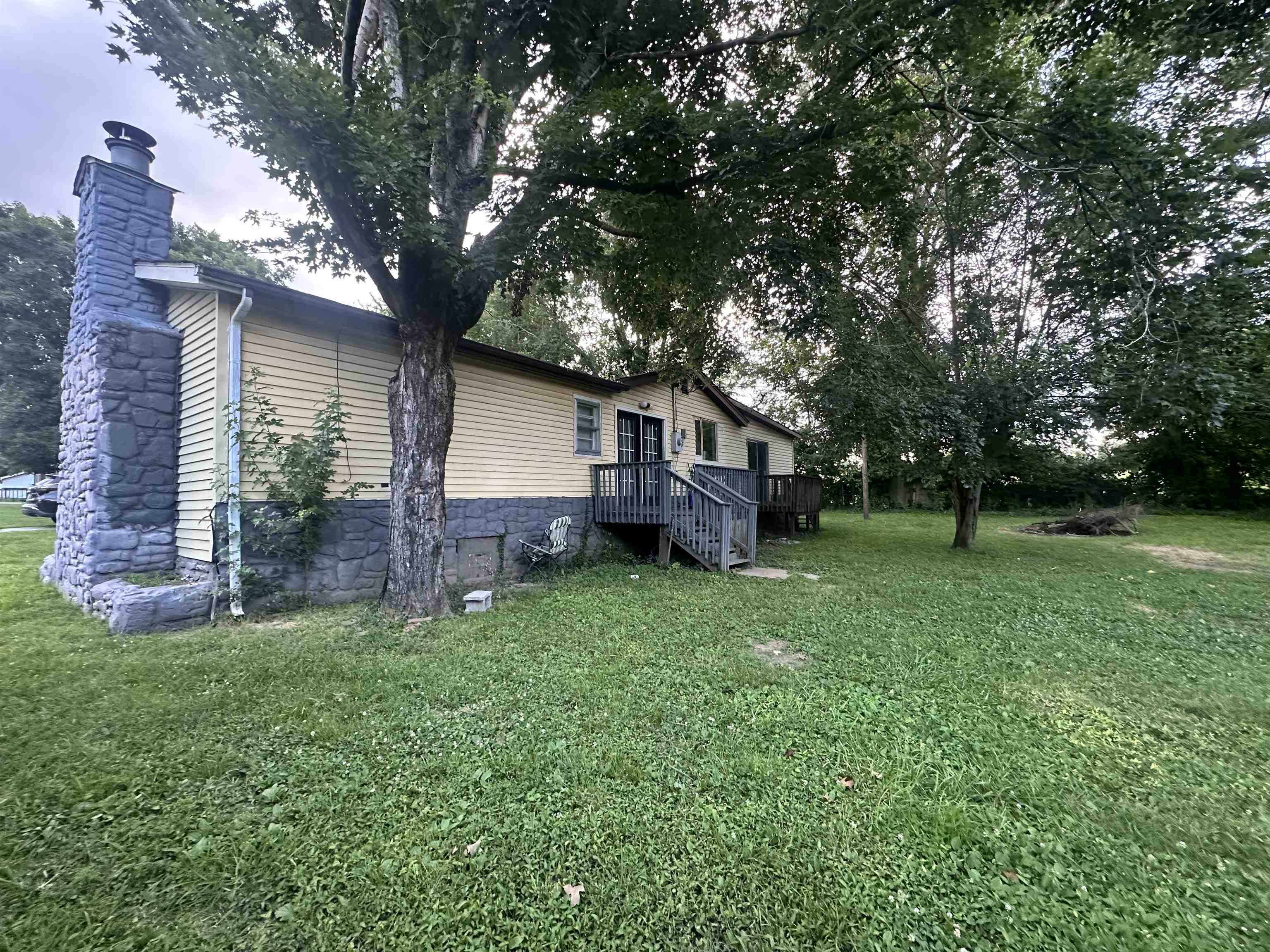 736 Maple Street, Auburn, Kentucky 42206, 5 Bedrooms Bedrooms, ,2 BathroomsBathrooms,Single Family Residence,For Sale,Maple Street,92898